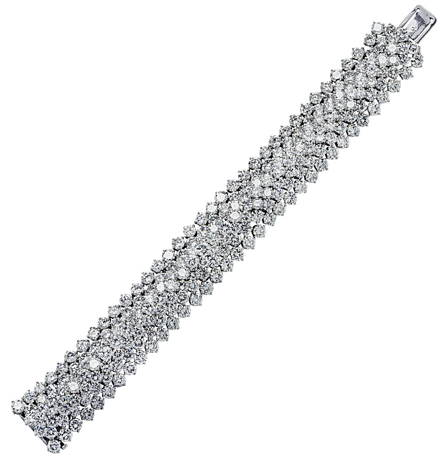 Modern Vivid Diamonds 78 Carat Diamond Bracelet For Sale