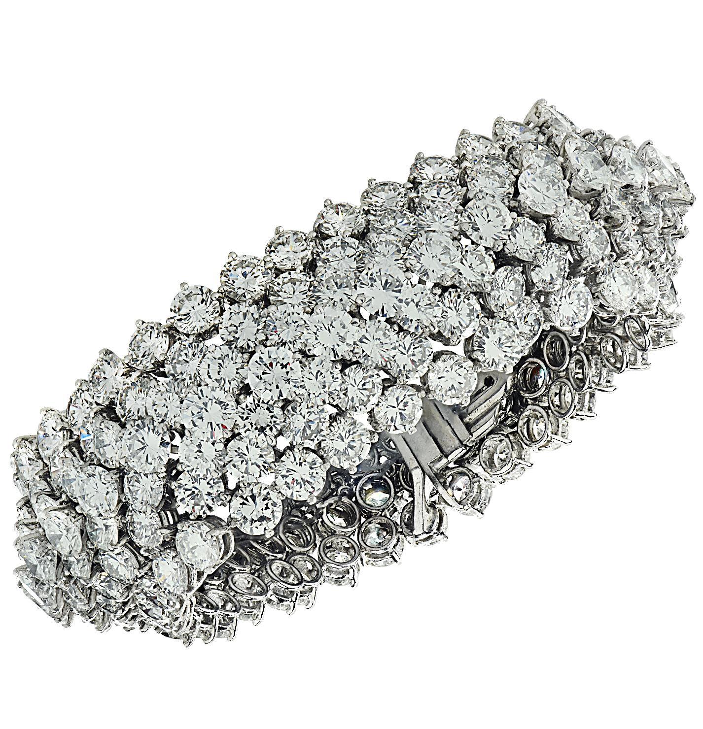 Women's Vivid Diamonds 78 Carat Diamond Bracelet For Sale