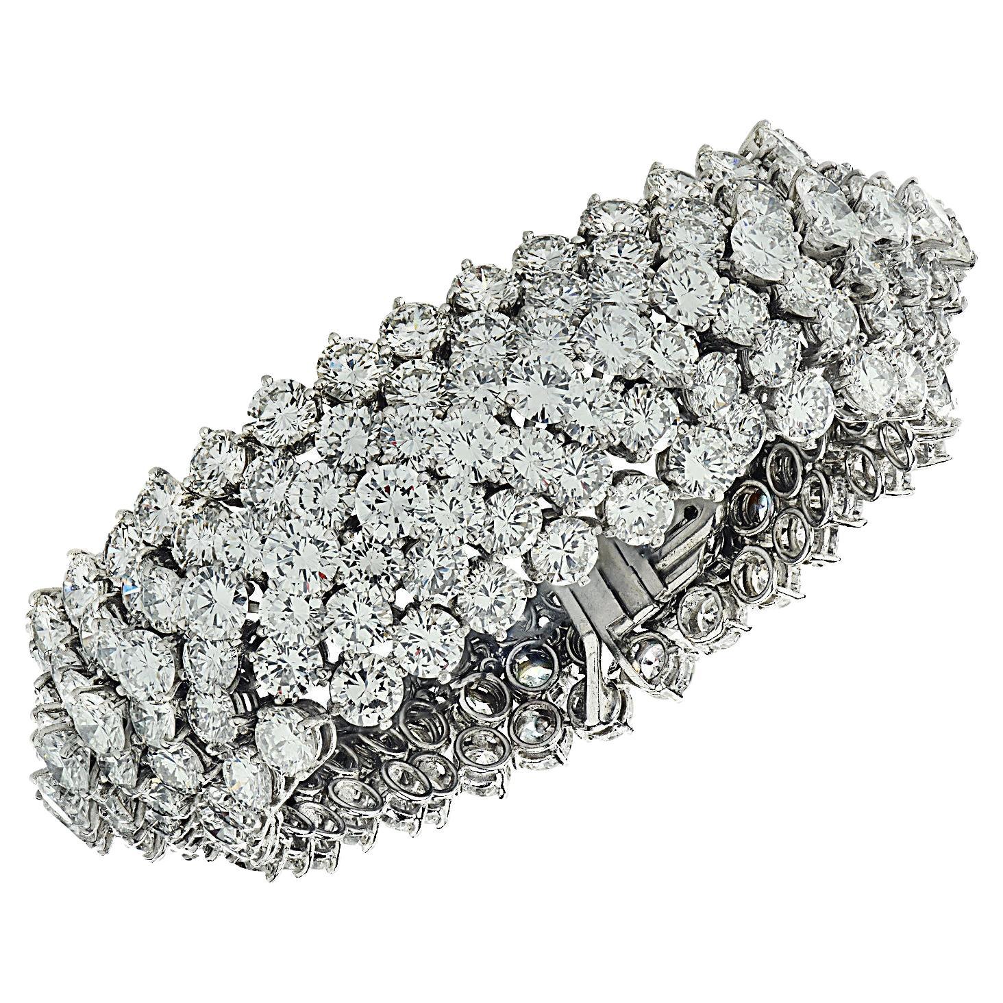 Vivid Diamonds 78 Carat Diamond Bracelet For Sale