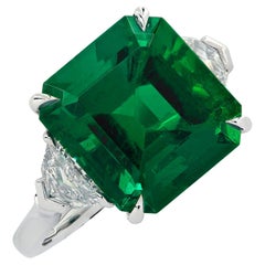 Vivid Diamonds 8 Carat Colombian Emerald & Diamond Ring