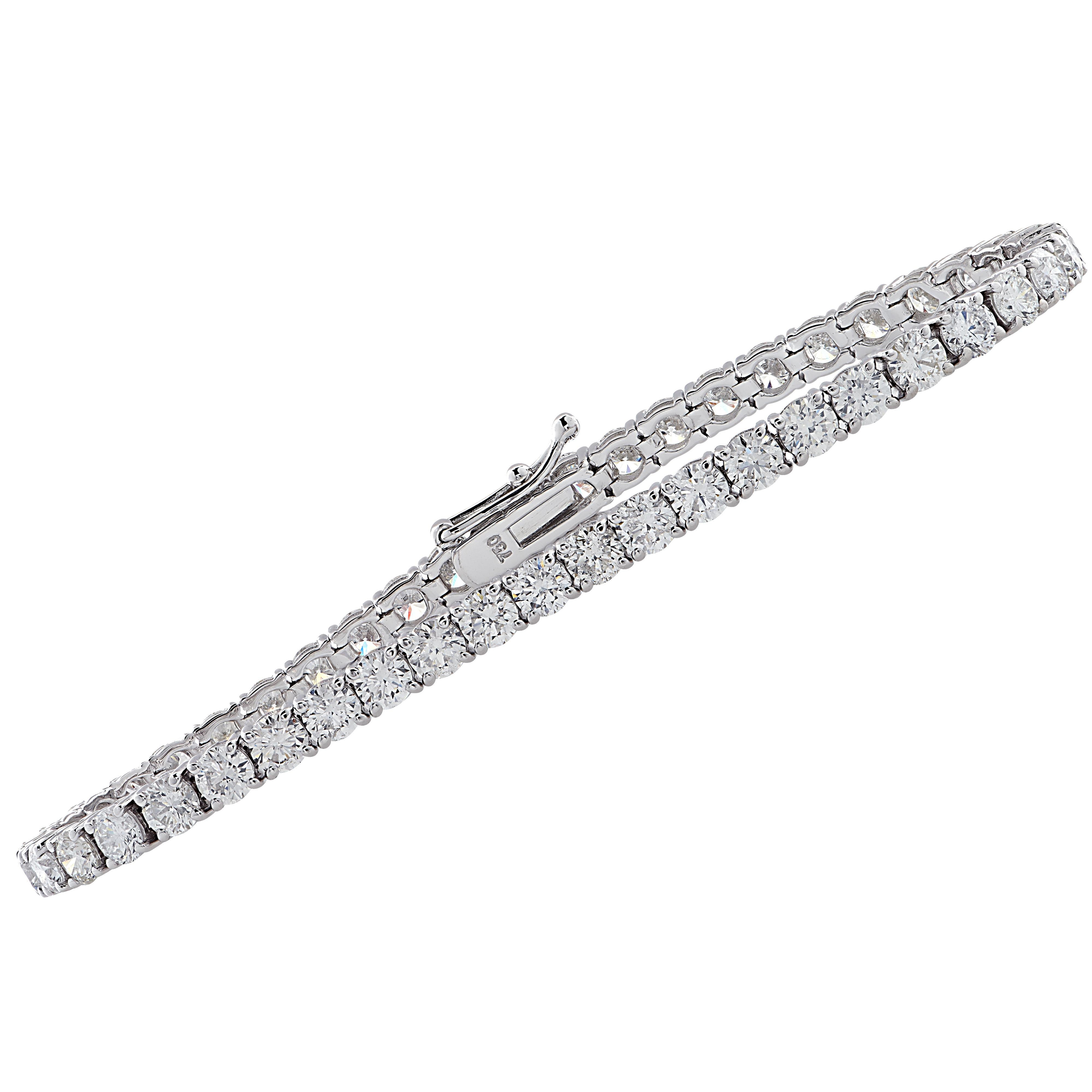 Modern Vivid Diamonds 8.85 Carat Diamond Tennis Bracelet