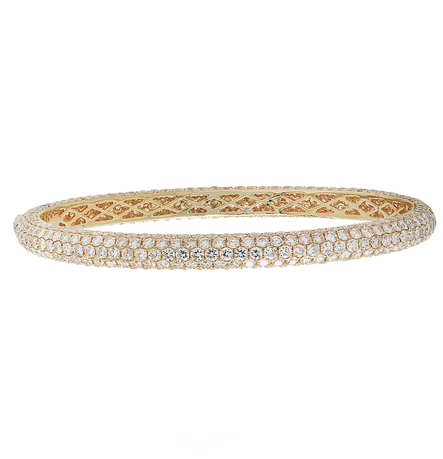 Modern Vivid Diamonds 9.33 Carat Diamond Bangle Bracelet