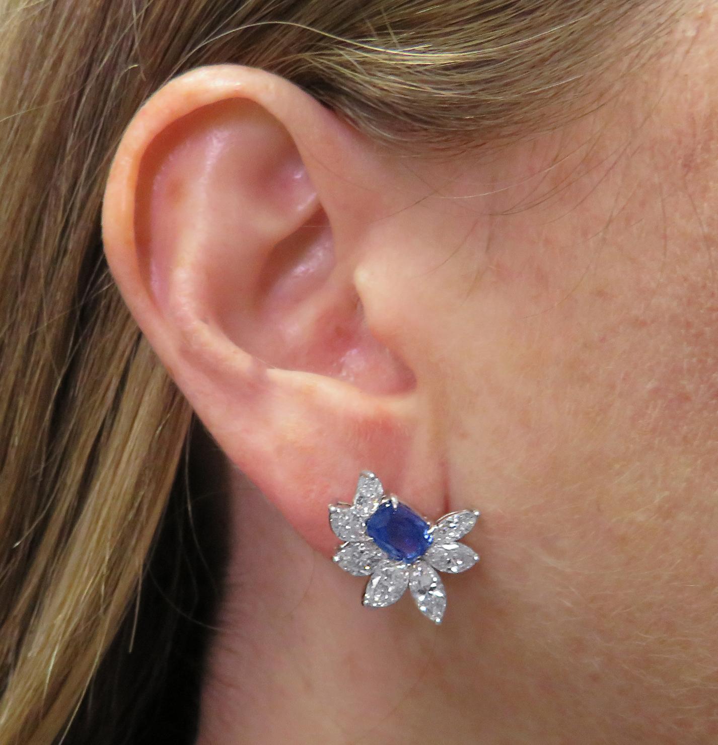 Vivid Diamonds 9.54 Carat Diamond and Sapphire Lever-Back Earrings im Zustand „Neu“ in Miami, FL