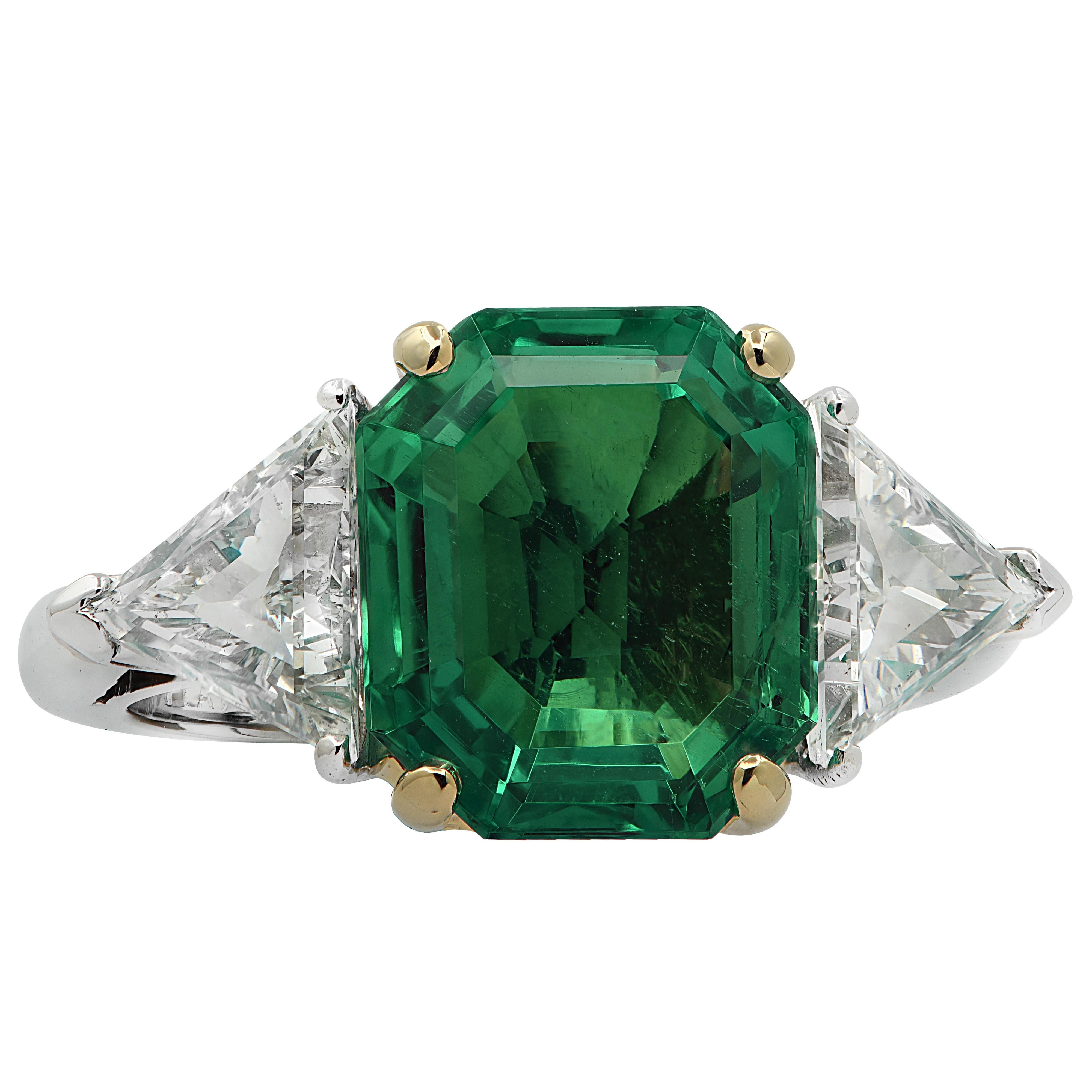 Modern Vivid Diamonds AGL Certified 4.98 Carat Emerald Cut Emerald Ring