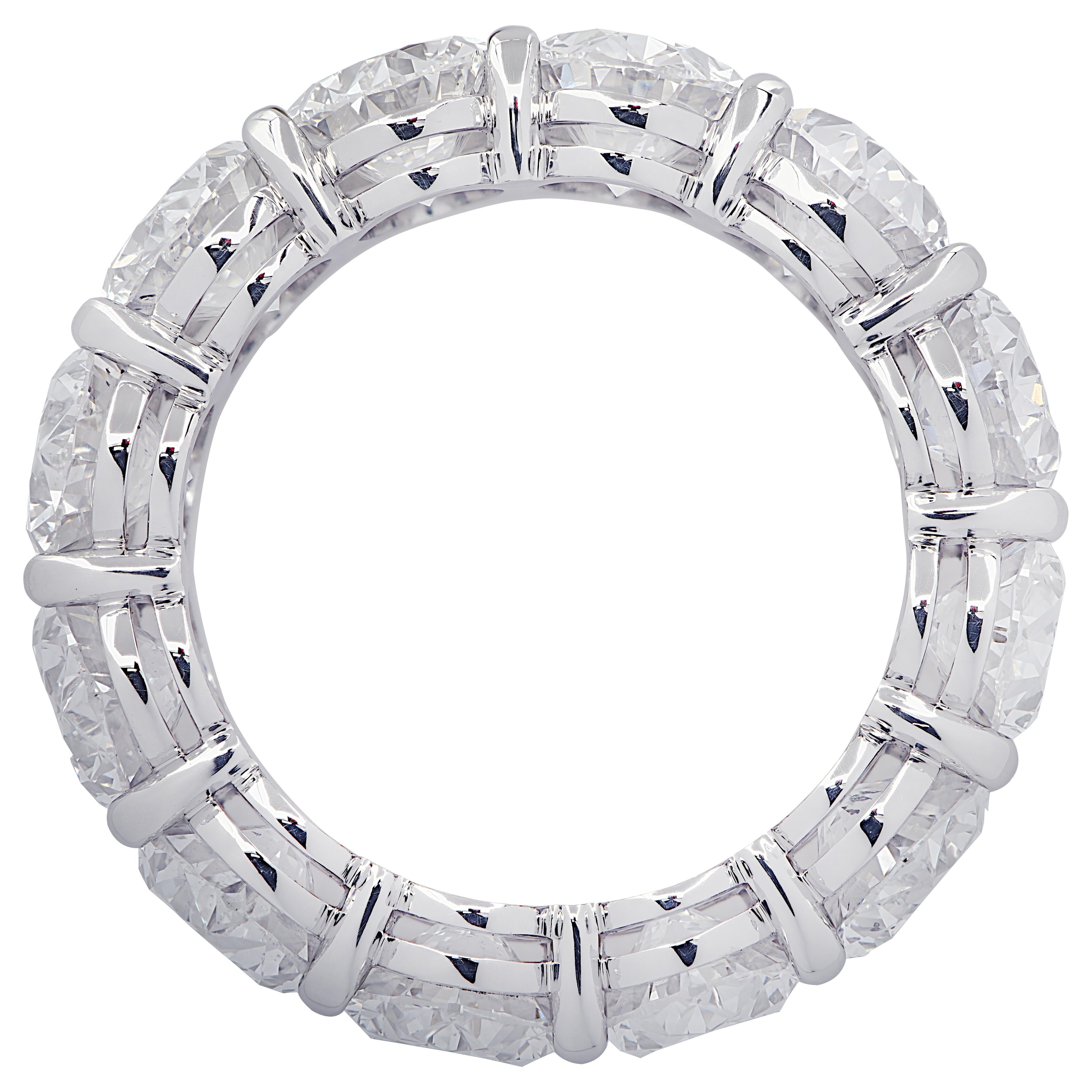 Modern Vivid DIamonds GIA Certified 12.10 Carat Oval Cut Diamond Eternity Band  For Sale