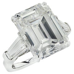 Verlobungsring mit lebhaften Diamanten, GIA zertifiziert 12,12 Karat im Smaragdschliff