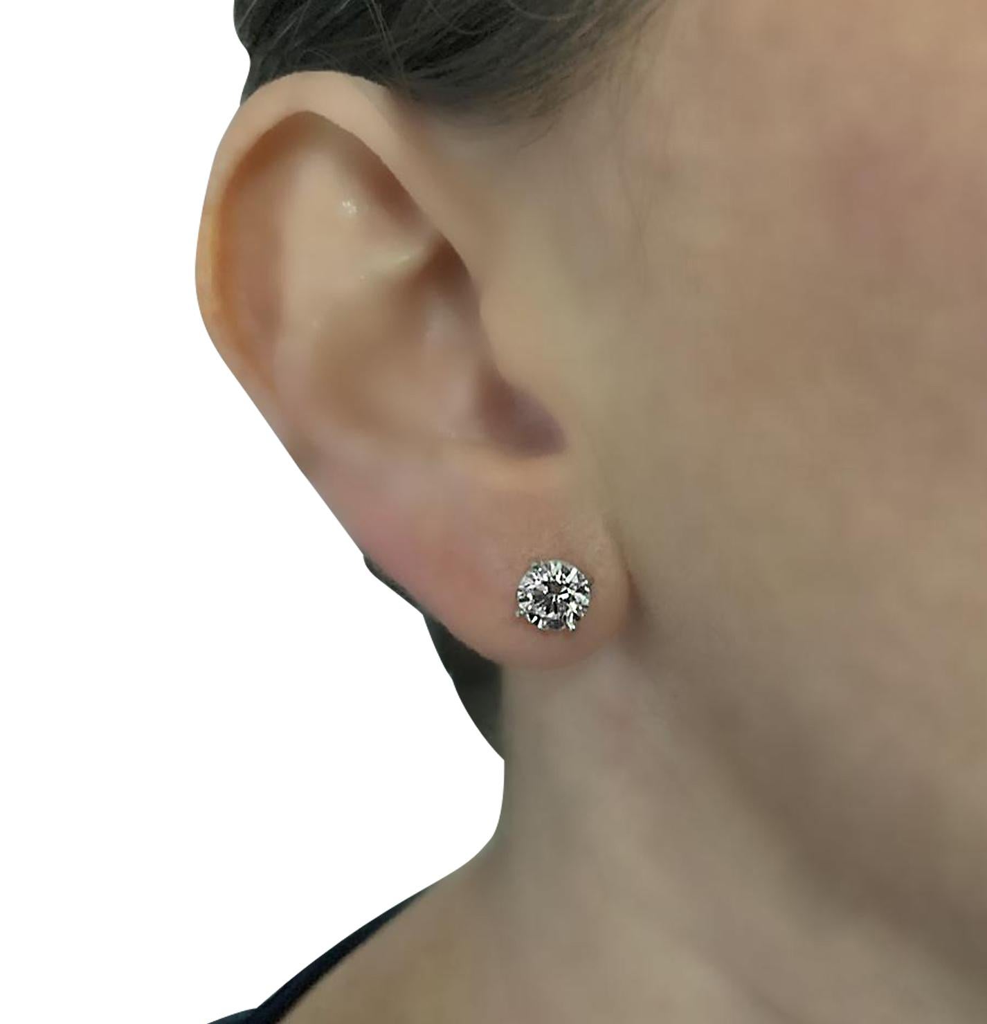 solitaire diamond earrings 2 carat