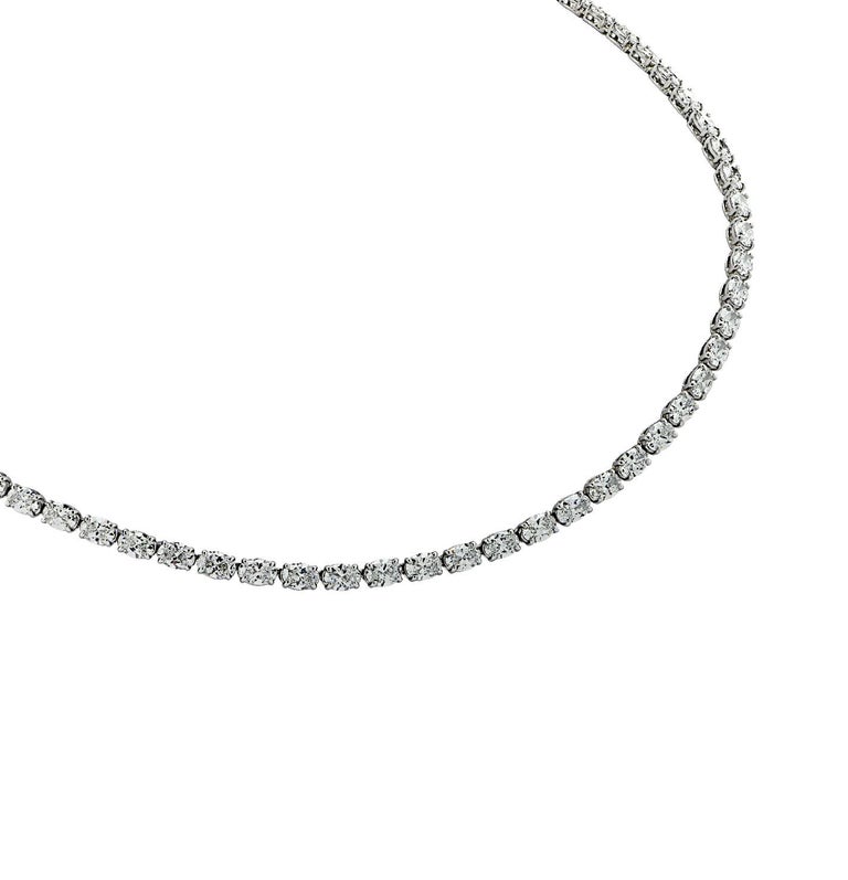 Women's Vivid Diamonds GIA Certified 22.76 Carat Oval Diamond Tennis Necklace For Sale