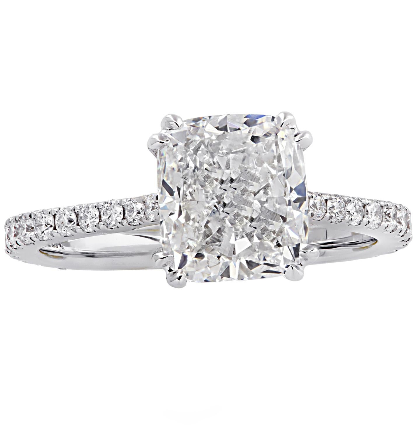 Vivid Diamonds GIA Certified 2.52 Carat Cushion Cut Engagement Ring In New Condition In Miami, FL