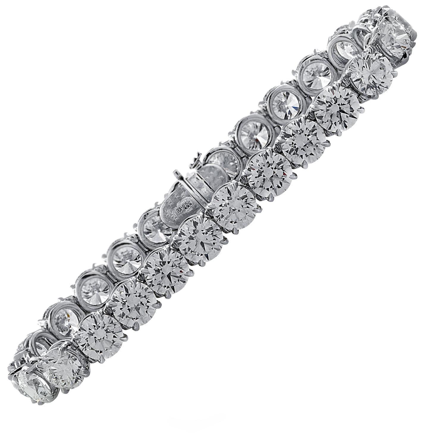 Modern Vivid Diamonds GIA Certified 26.78 Carat Diamond Tennis Bracelet For Sale