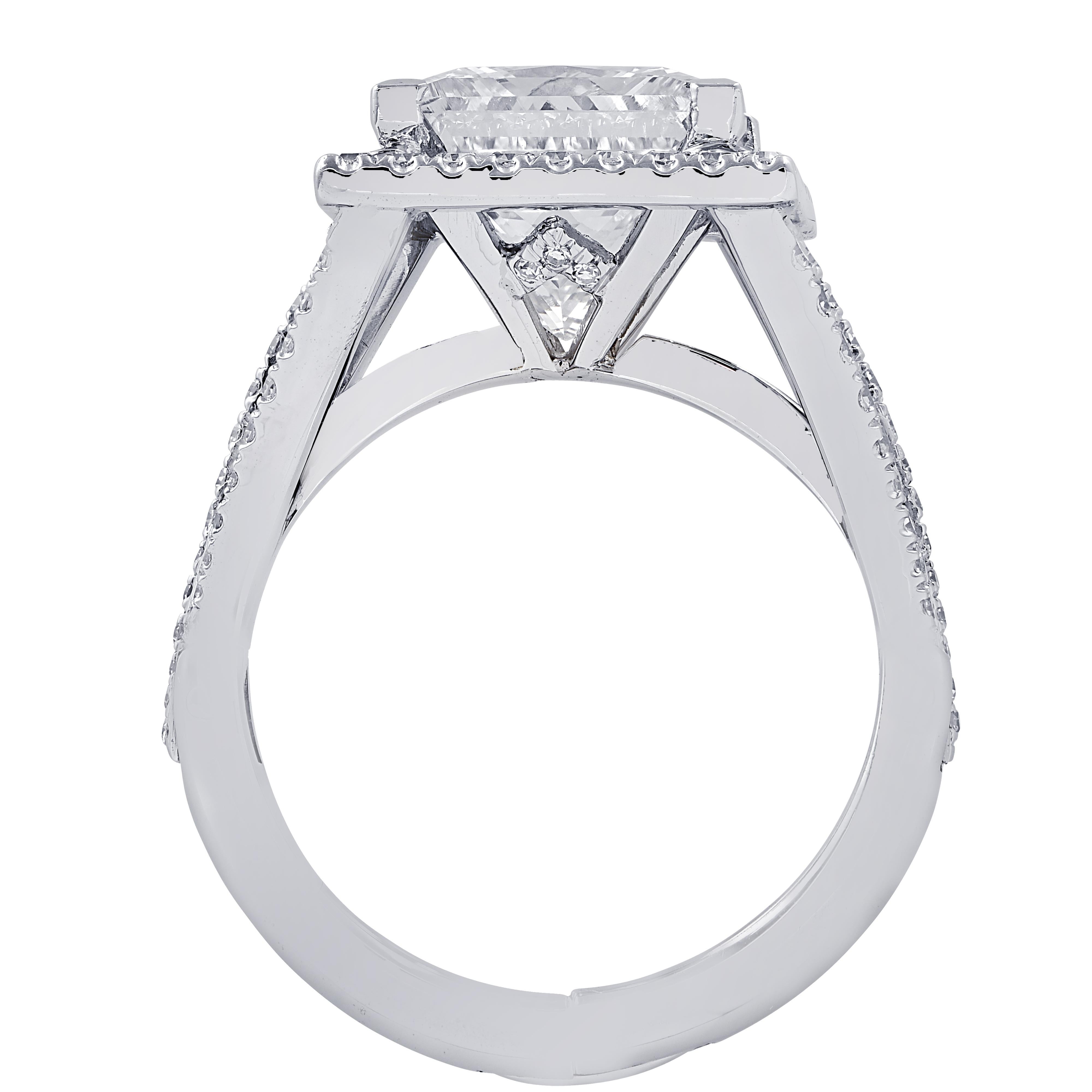 Modern Vivid Diamonds GIA Certified 4.22 Carat Diamond Engagement Ring