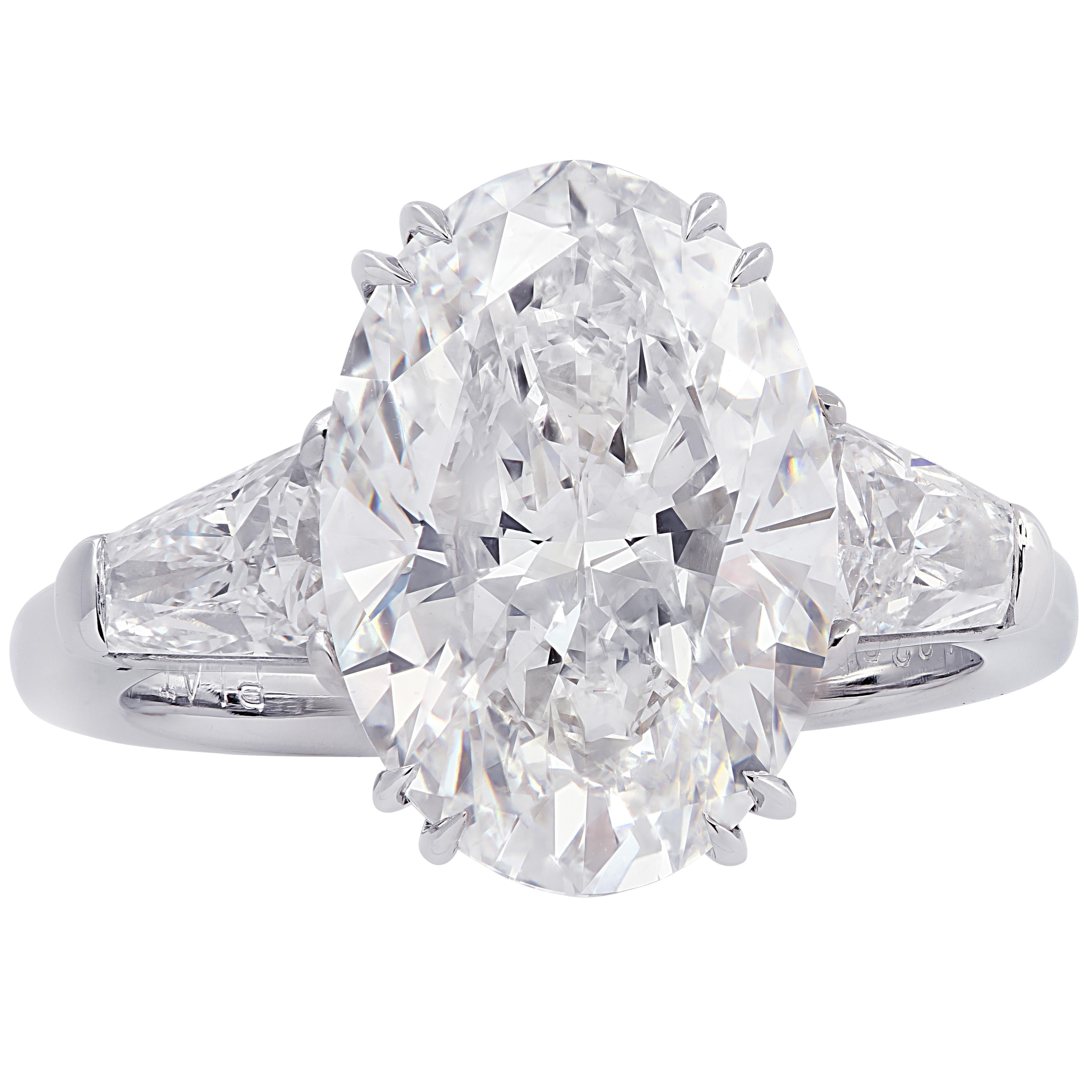 Vivid Diamonds GIA Certified 5.02 Carat Oval Engagement Ring In New Condition In Miami, FL