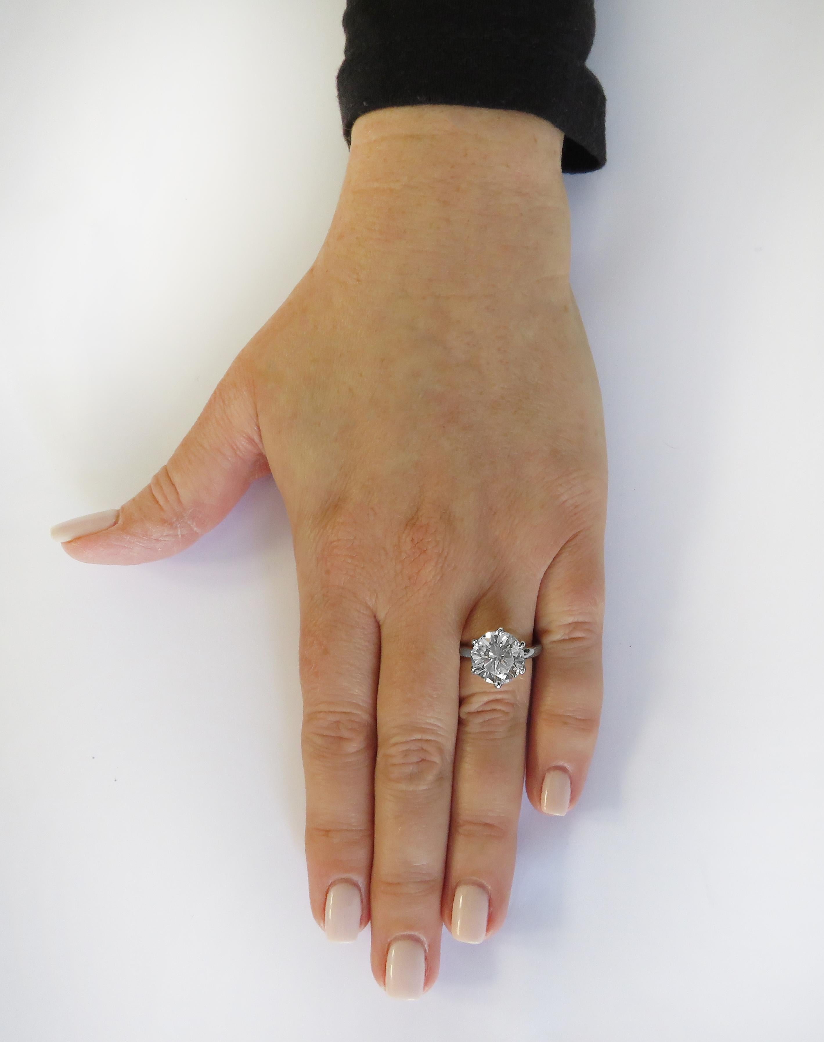 Round Cut Vivid Diamonds GIA Certified 5.60 Carat Diamond Engagement Ring