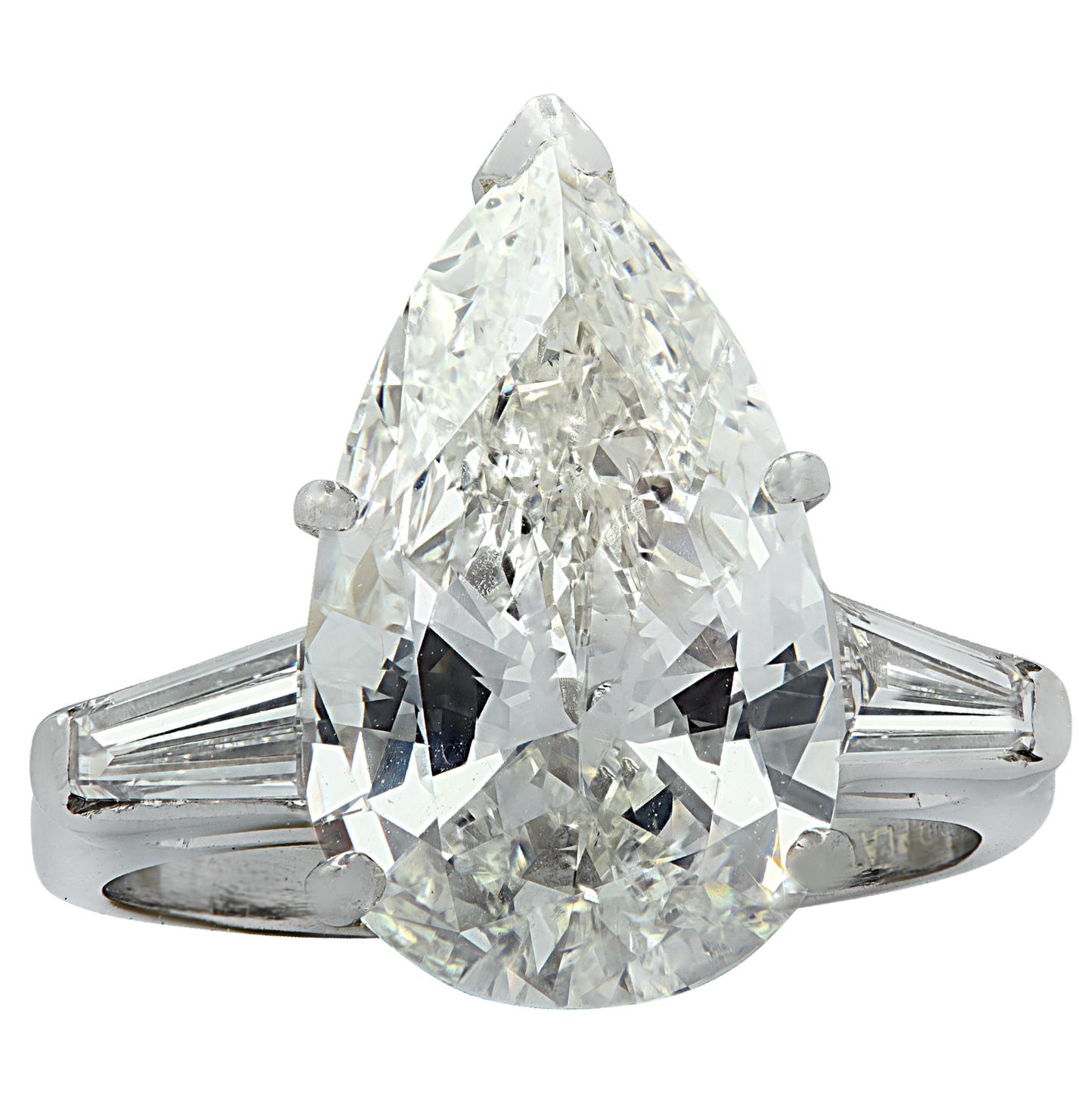 3.5 carat pear shaped diamond ring