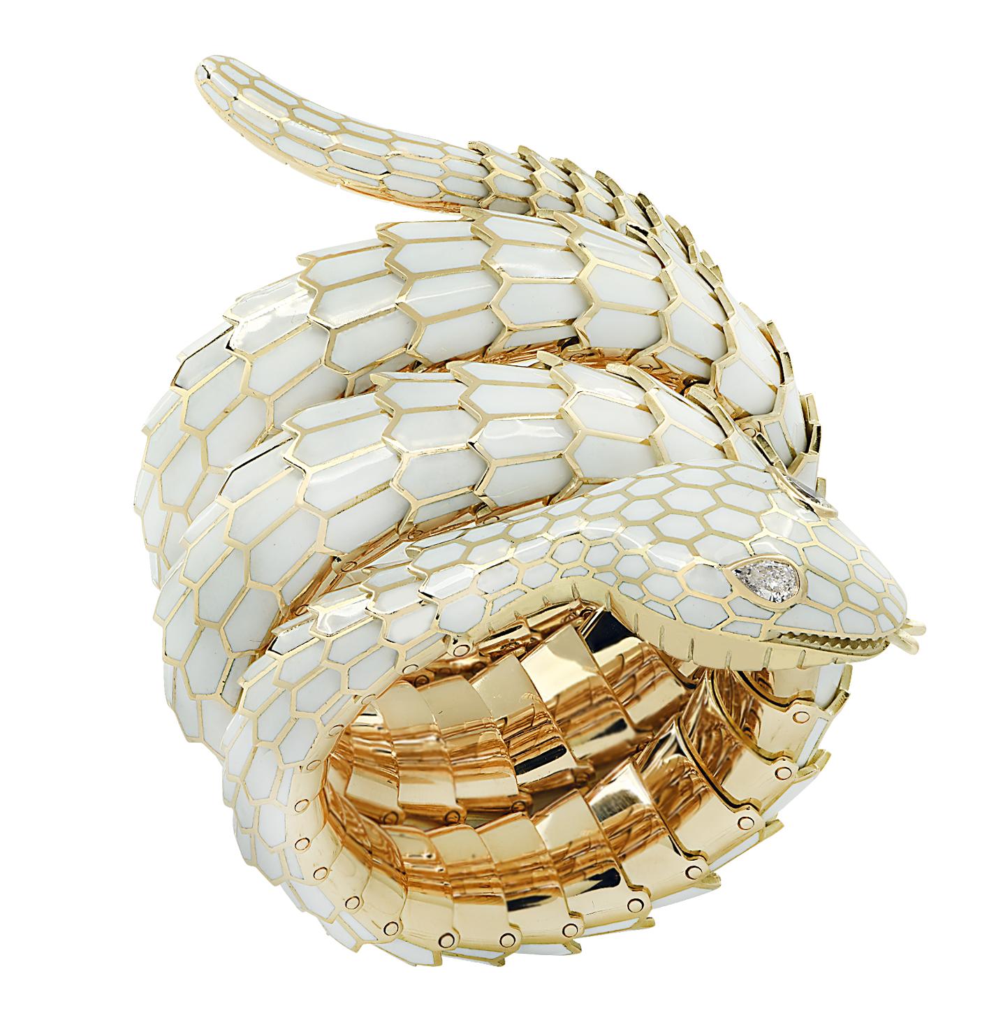 Bracelet serpent italien à triple enveloppe en diamants et émail, Vivid Diamonds  Neuf - En vente à Miami, FL