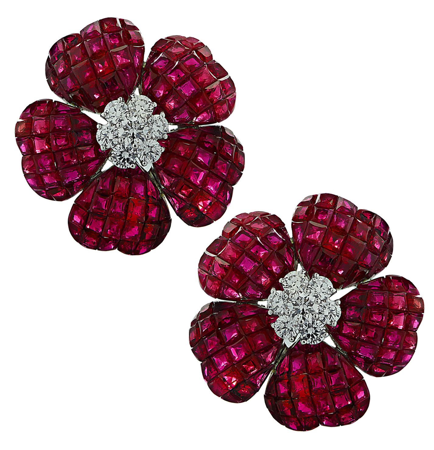 Vivid Diamonds Ruby and Diamond Flower Stud Earrings In New Condition In Miami, FL