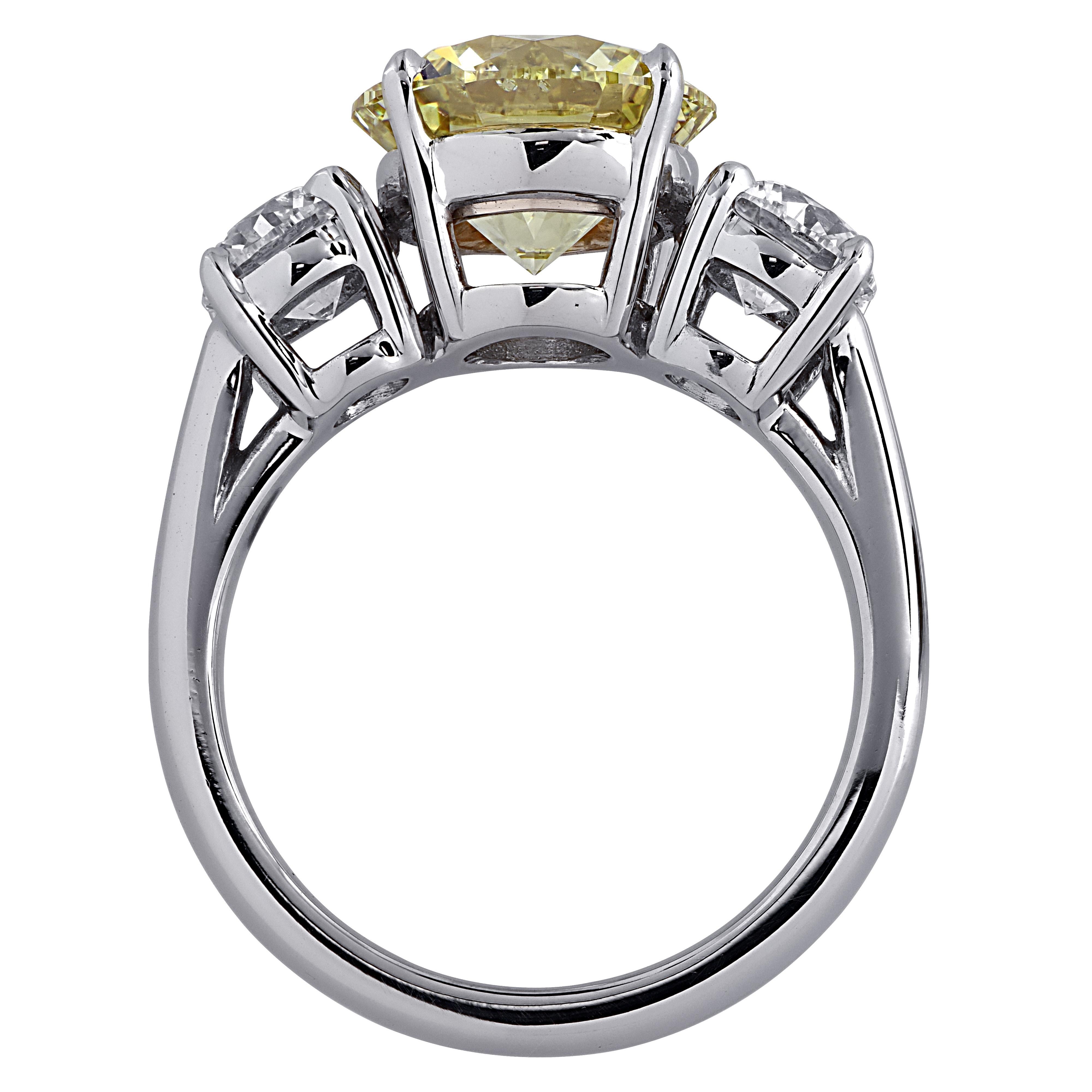 Modern Vivid Diamonds Three-Stone 3.19 Carat Diamond Engagement Ring