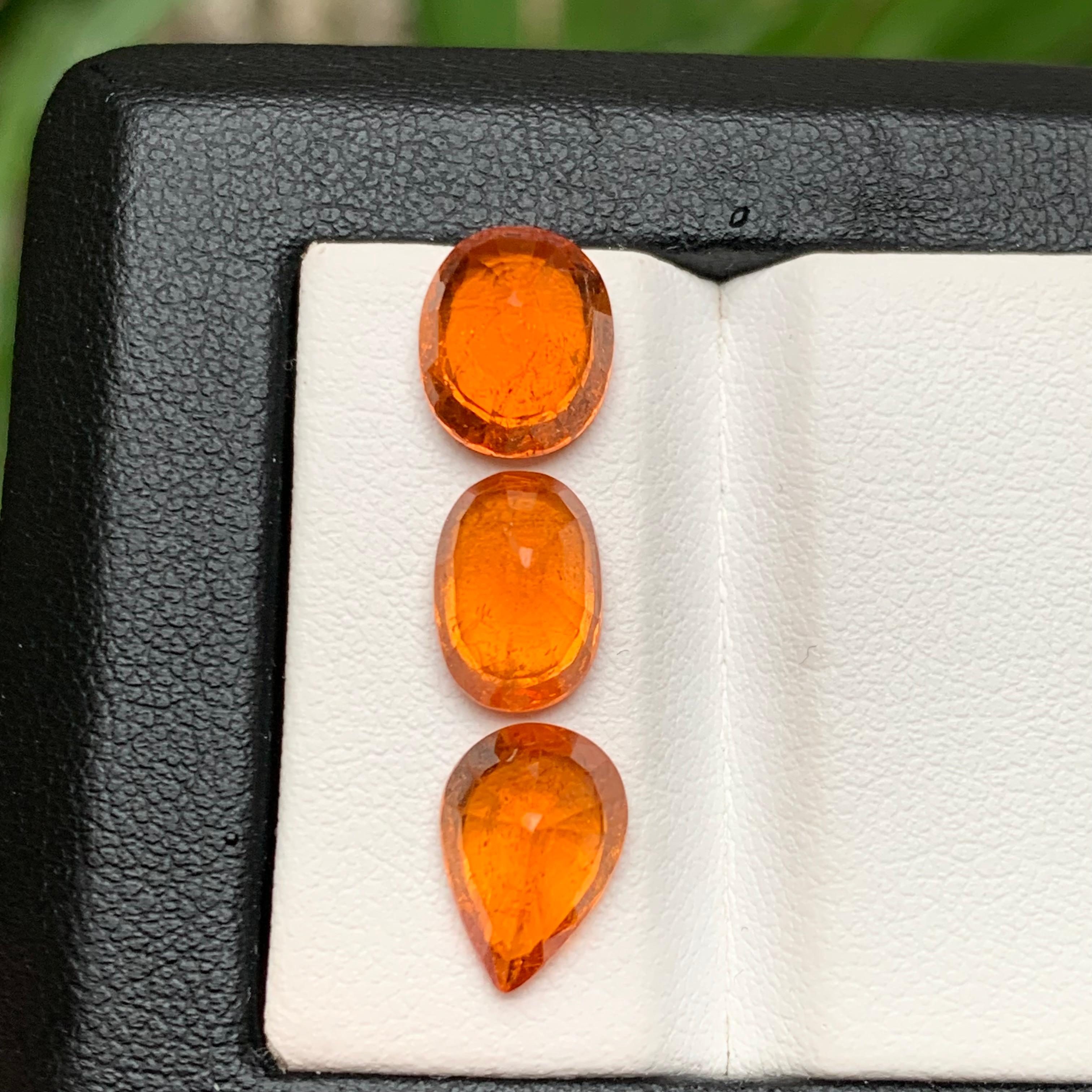 Espesartita natural de color naranja fanta vivo/Granate mandarín 10,40Ct-Joya en Nuevo estado para la venta en Peshawar, PK