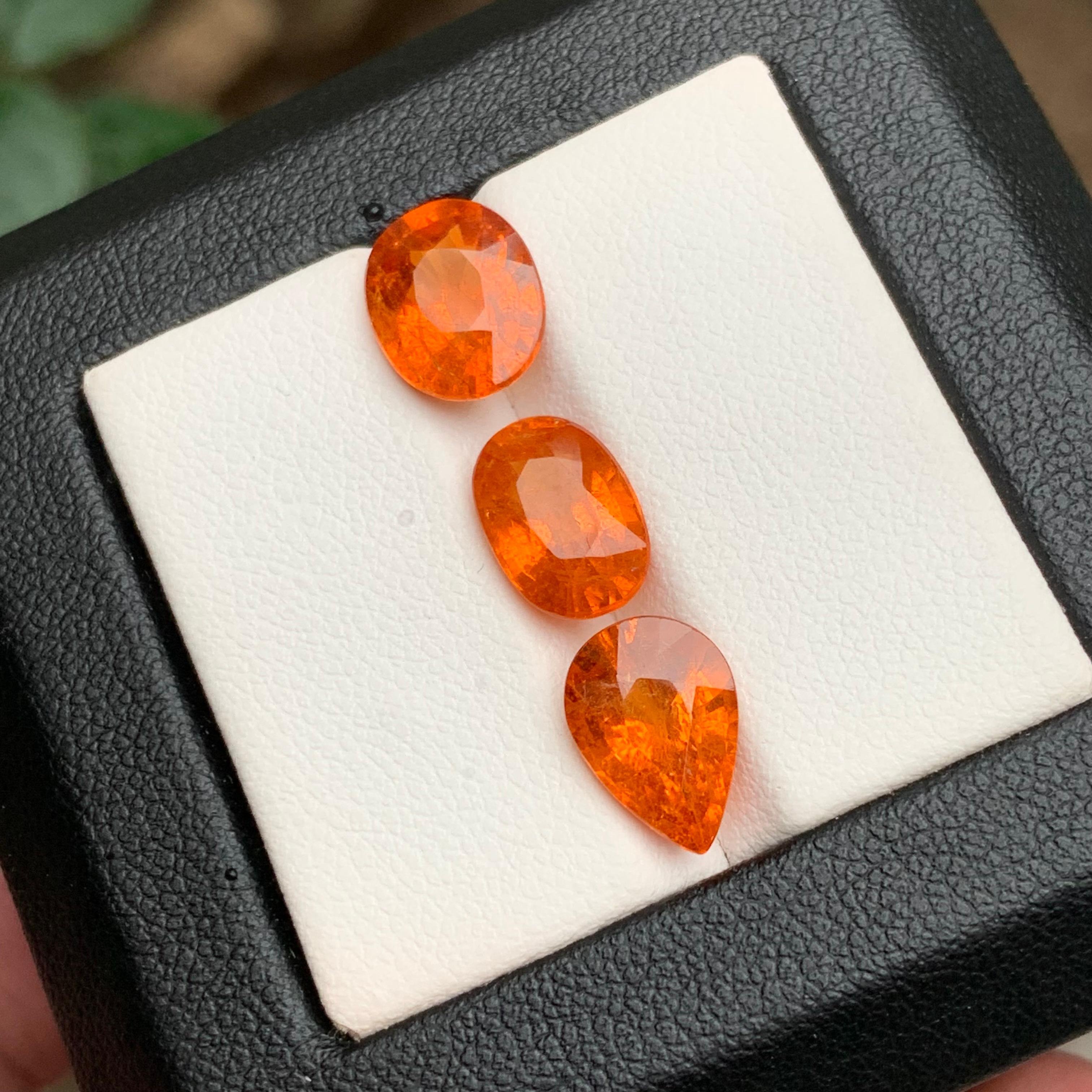 Espesartita natural de color naranja fanta vivo/Granate mandarín 10,40Ct-Joya en venta 1