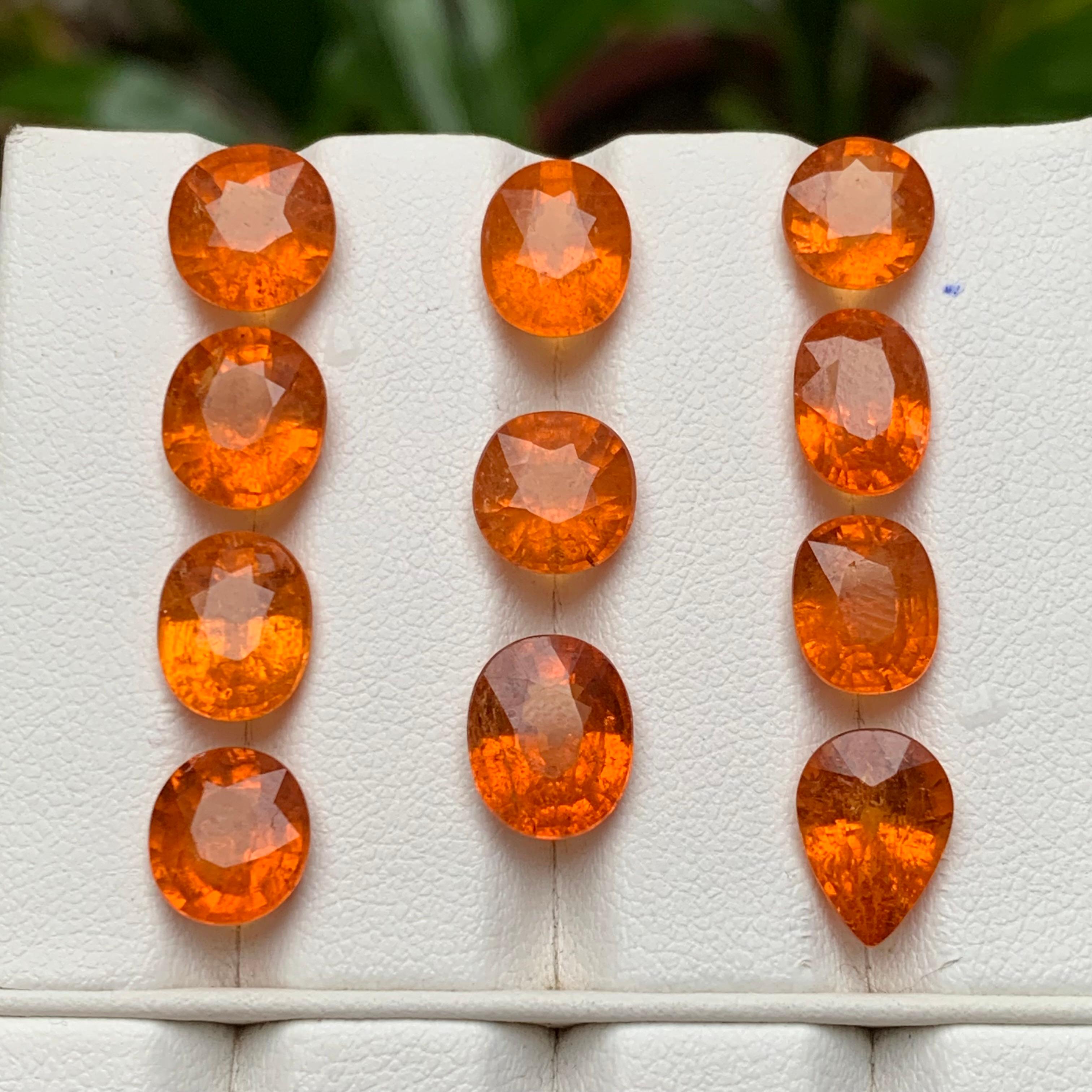 Espesartita natural de color naranja fanta vivo/Granate mandarín 36.10Ct-Joya en venta 4