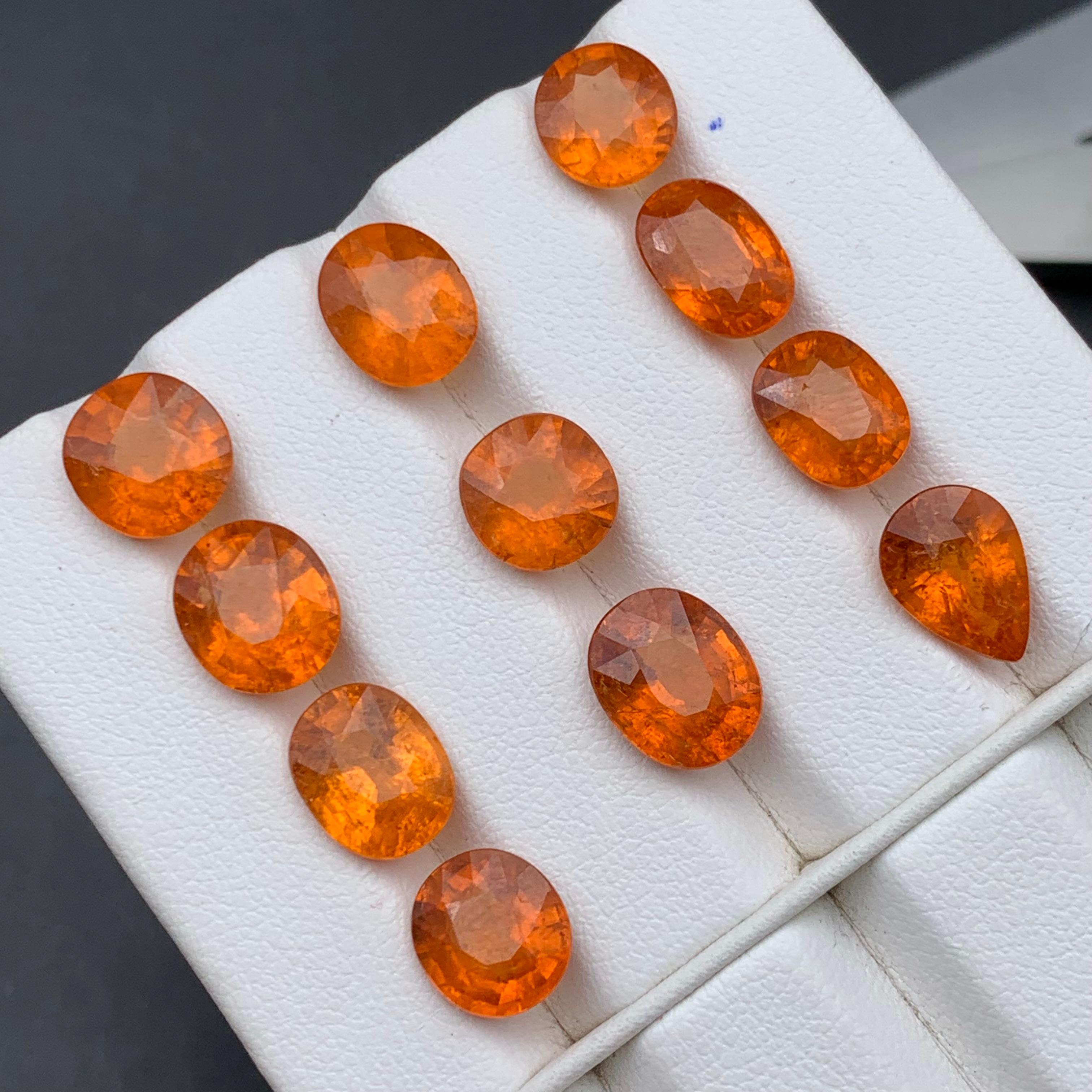 Espesartita natural de color naranja fanta vivo/Granate mandarín 36.10Ct-Joya Corte oval en venta