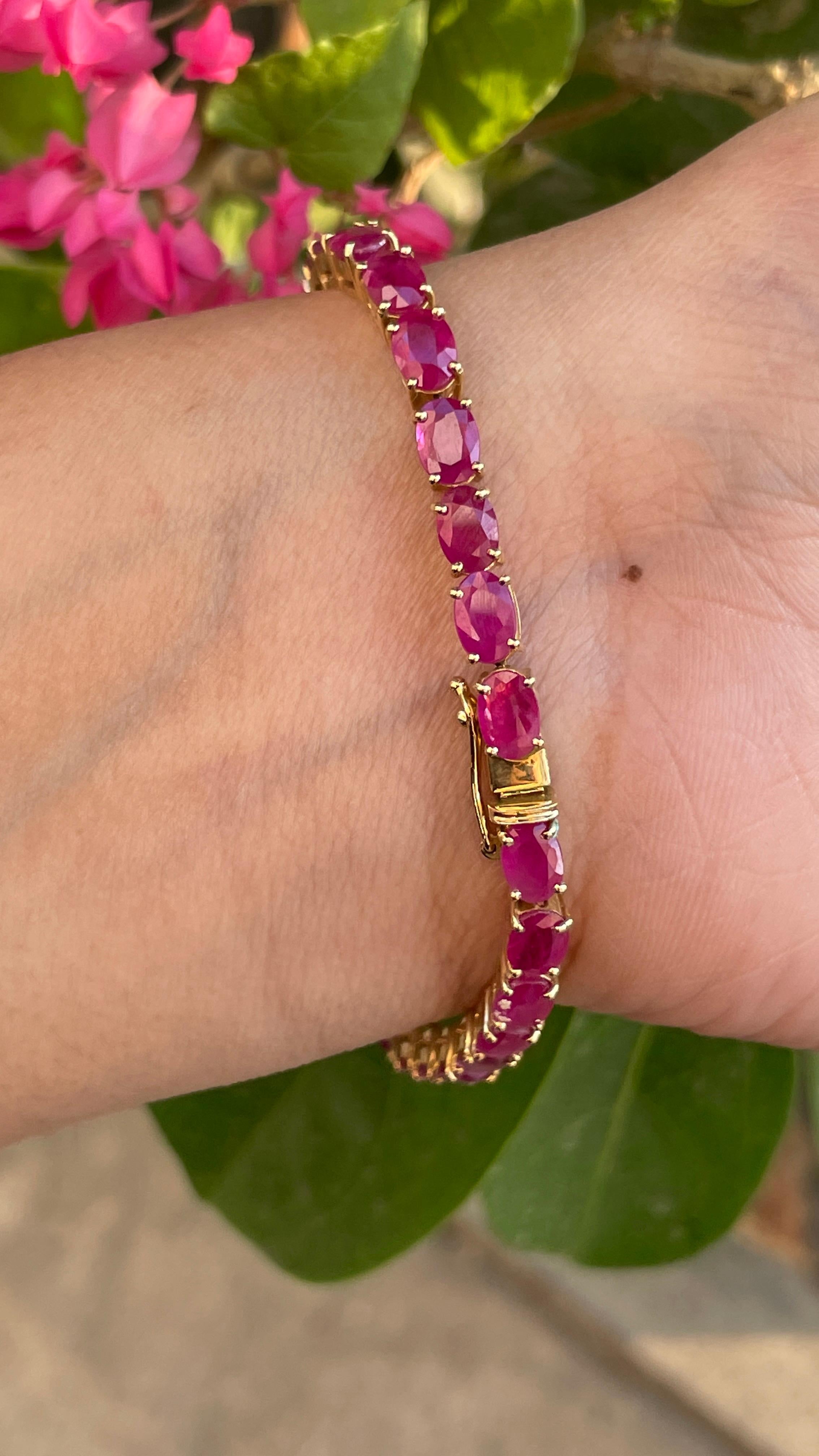 Vivid Gemstone Pink Ruby Tennis Bracelet in 18K Solid Yellow Gold For Sale 3