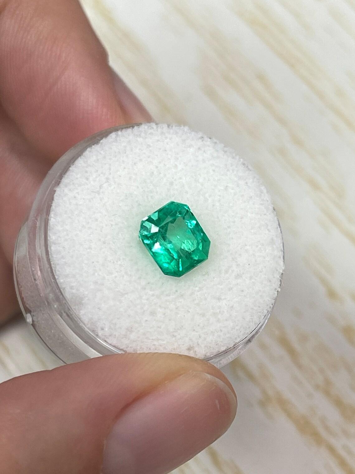 Women's Vivid Glowing Green 1.96 Carat Emerald Cut Muzo Colombian Emerald Gem - May For Sale