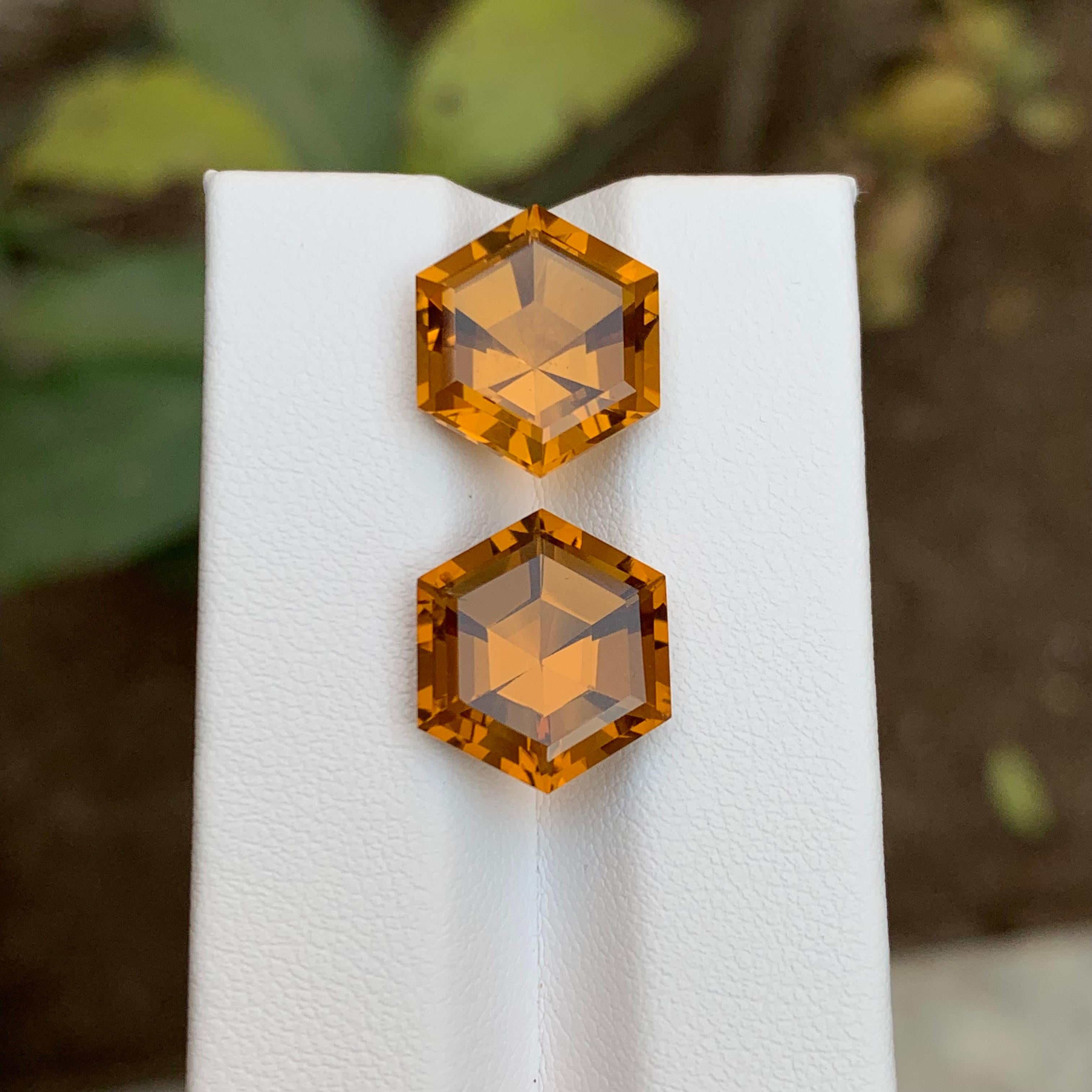 Vivid Golden Orange Natural Citrine Gemstones Pairs 13.30Ct Hexagon for Earrings For Sale 3