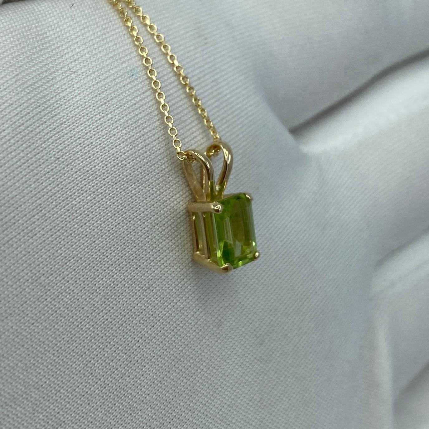 Vivid Green 1 Carat Peridot Emerald Octagonal Cut Yellow Gold Pendant Necklace 2