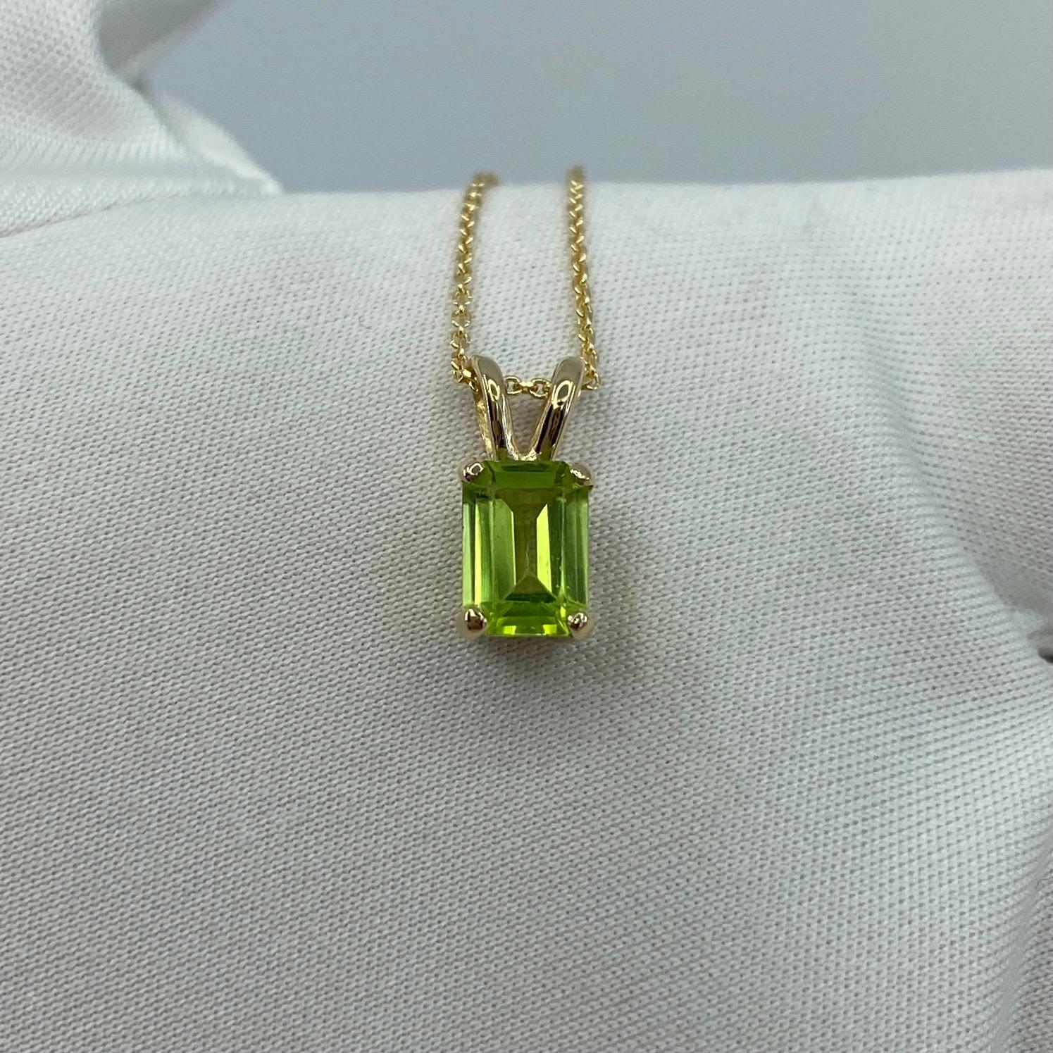Vivid Green 1 Carat Peridot Emerald Octagonal Cut Yellow Gold Pendant Necklace 3