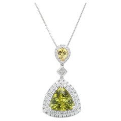 Collana con tormalina verde vivo da 2 carati e diamanti in oro bianco 18k