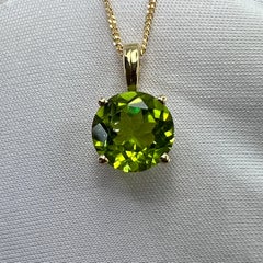 Vivid Green 3.13 Carat Round Cut Peridot 18k Gold Solitaire Pendant Necklace