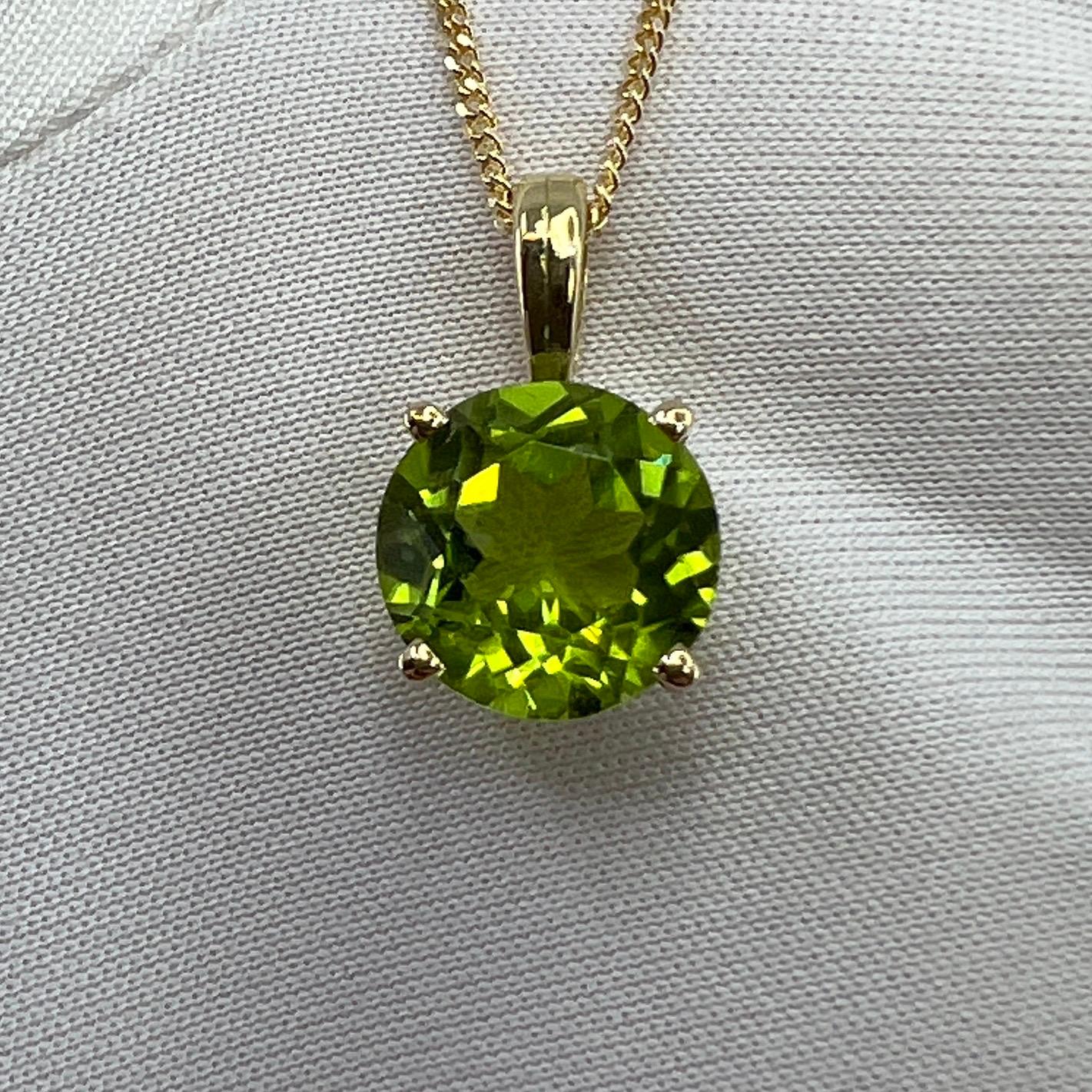 Vivid Green 3.13 Carat Round Cut Peridot 18k Gold Solitaire Pendant Necklace 5