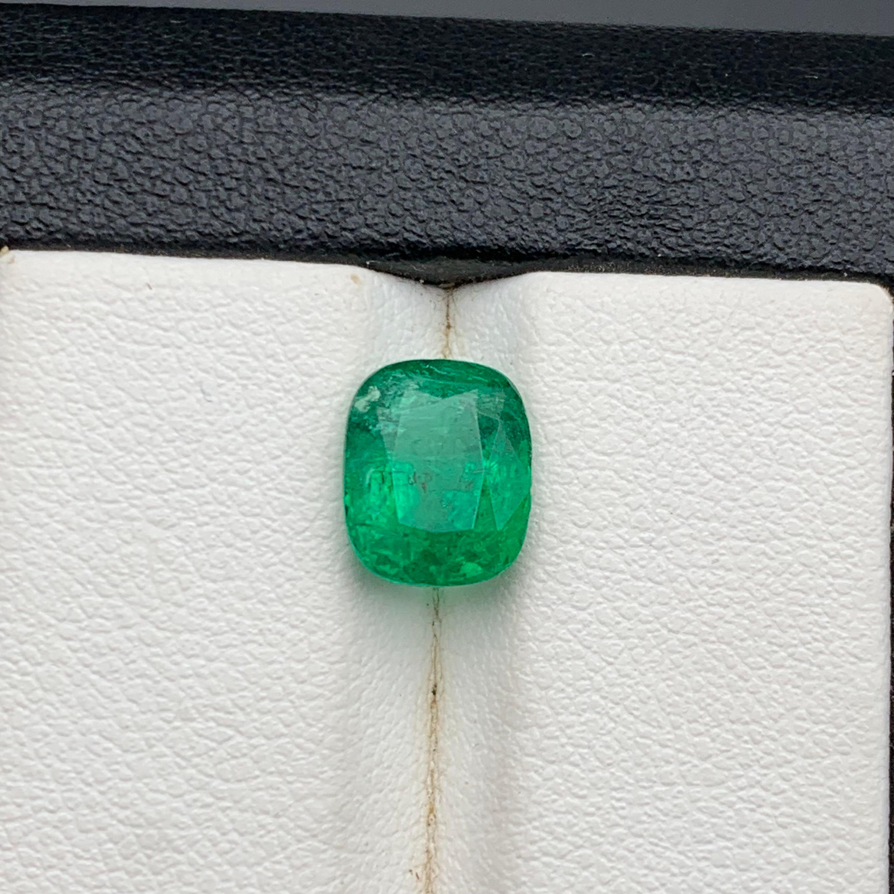 Smeraldo verde vivo da 2,55 carati, gemma naturale certificata, taglio a cuscino, Zambia in vendita 6