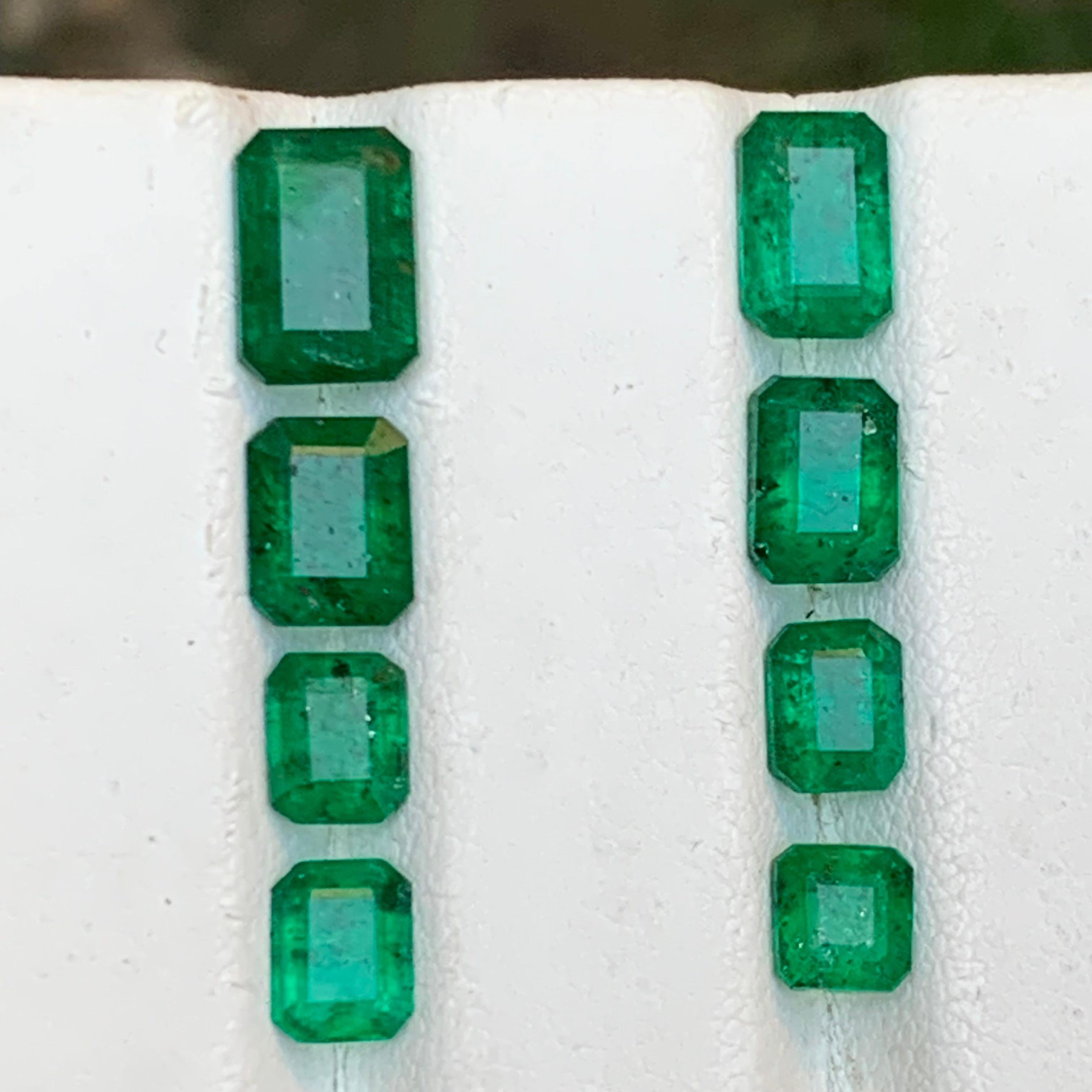 Esmeralda verde viva 6,87 ct Lote de piedras sueltas naturales tamaño joya de Swat en venta 10
