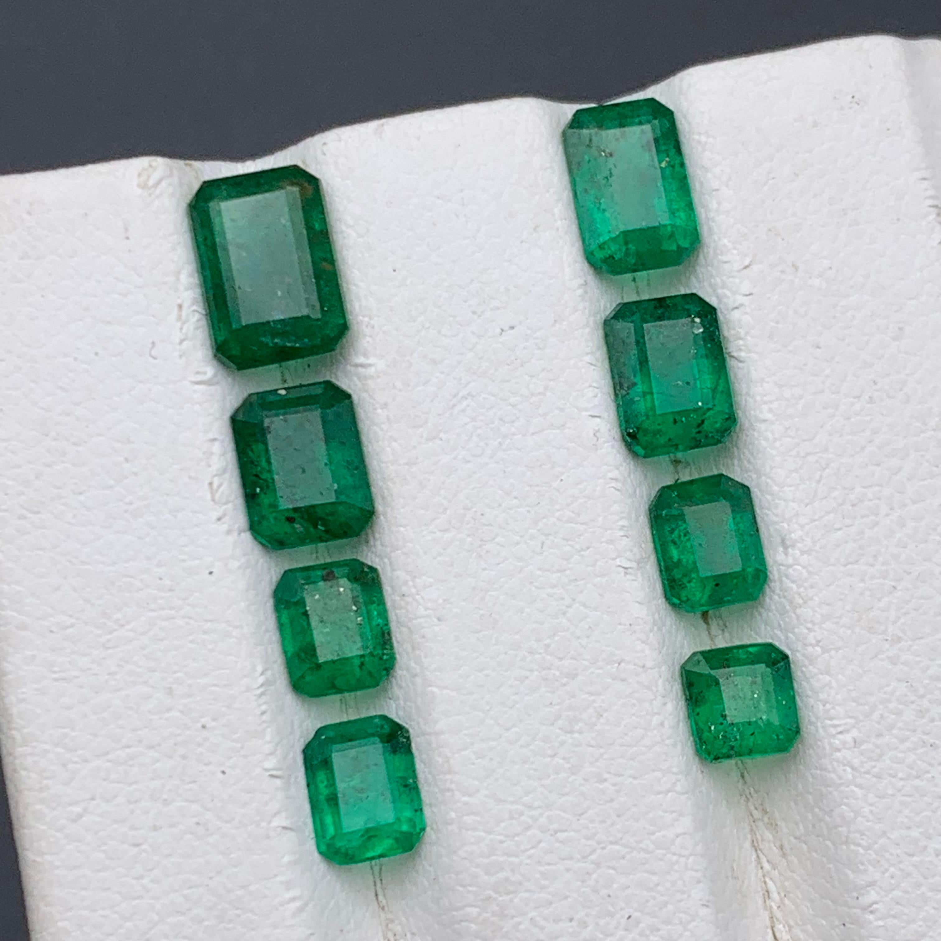 Esmeralda verde viva 6,87 ct Lote de piedras sueltas naturales tamaño joya de Swat en venta 11