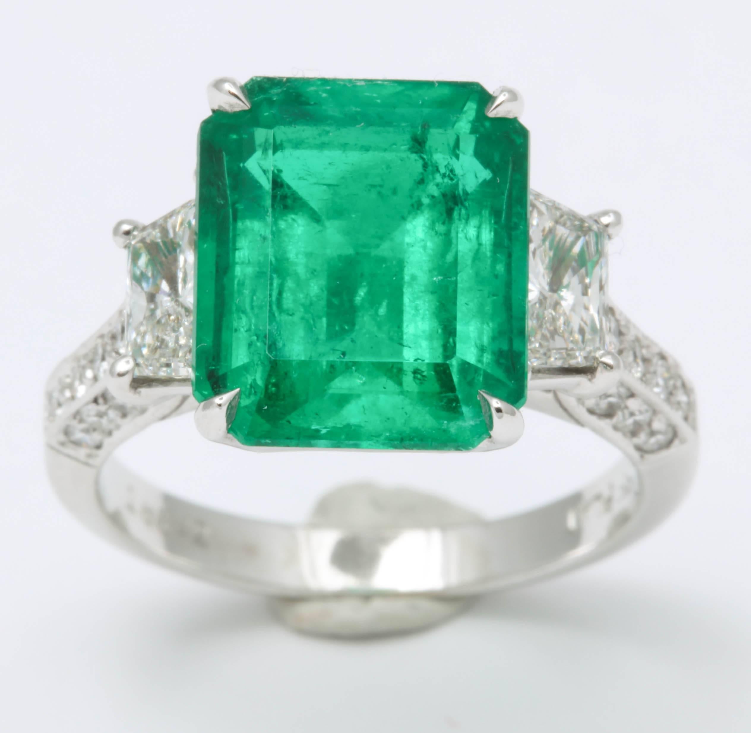 Vivid Green Muzo Colombian Emerald Ring 3
