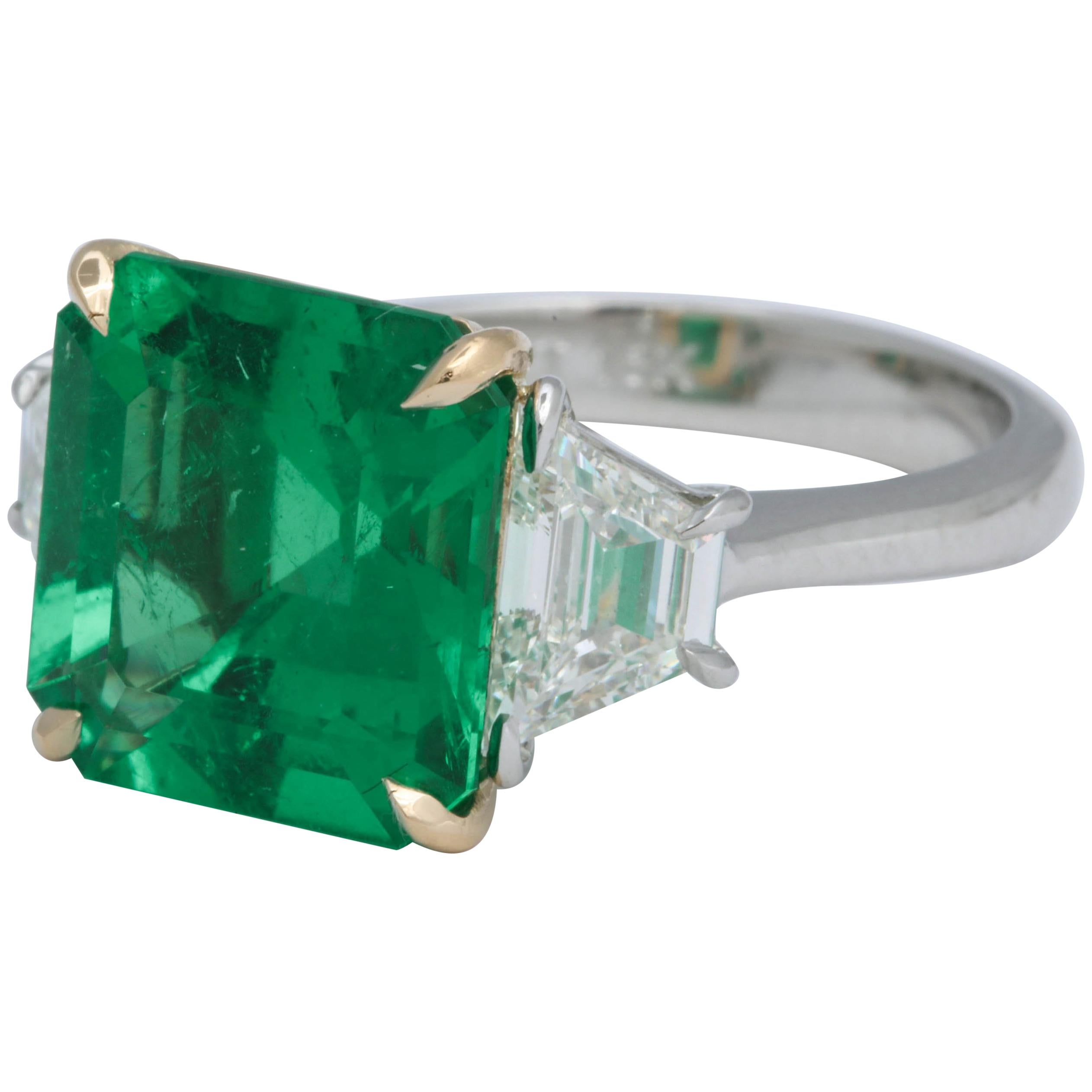 Vivid Green Muzo Colombian Emerald Ring