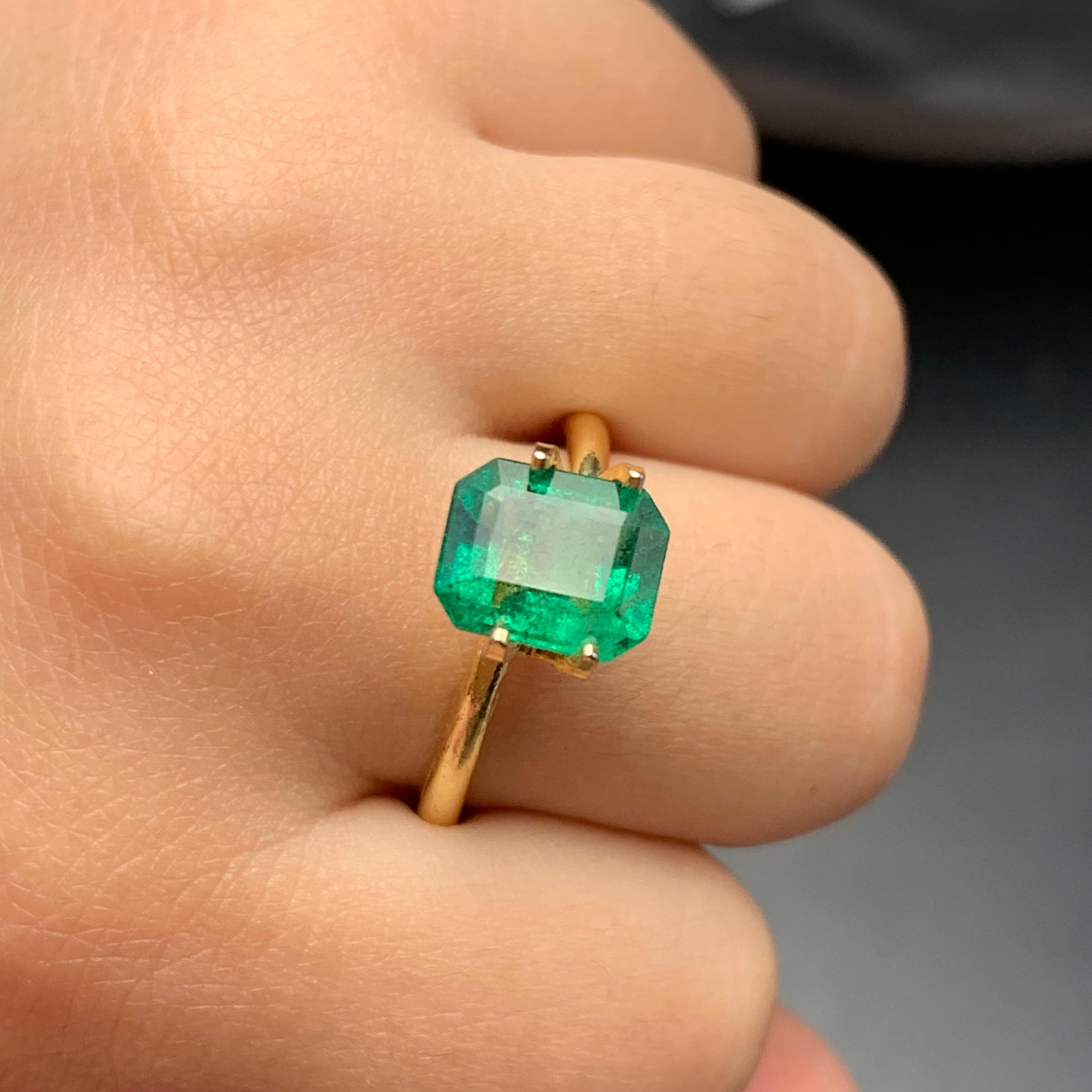 Vivid Green Natural Emerald Ring Pendant Loose Gemstone 1.85Ct Octagon Cut-Jewel For Sale 1