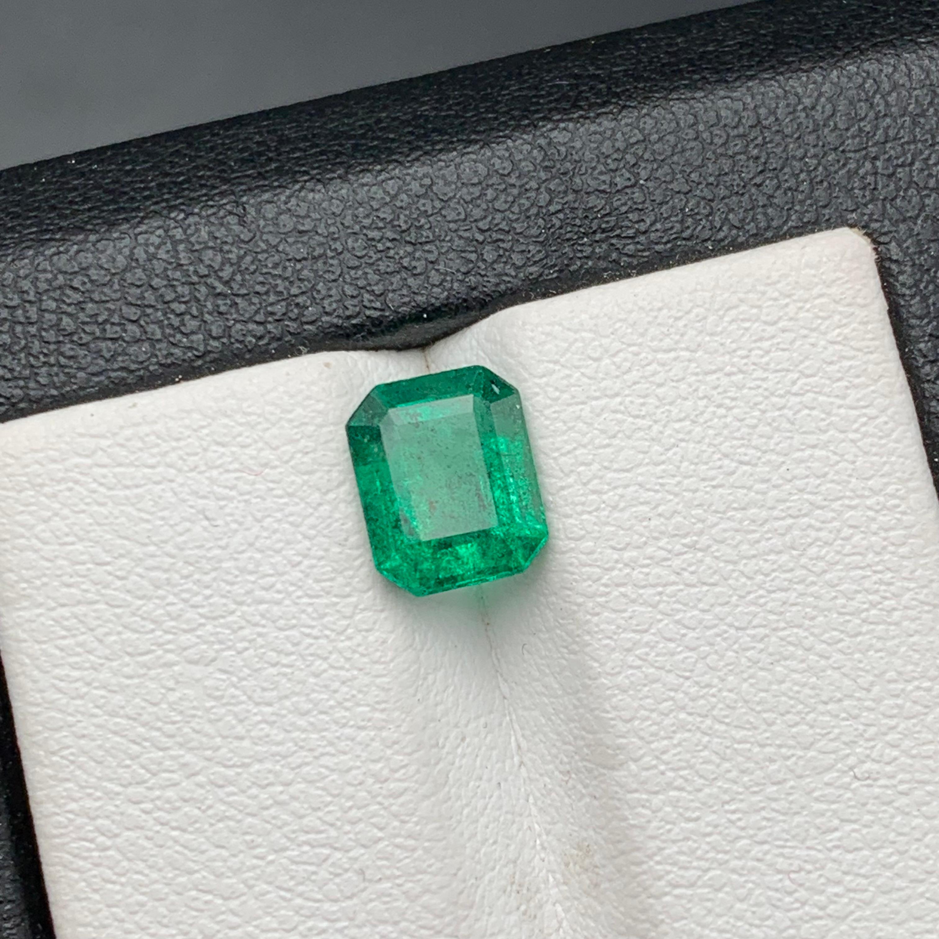 Vivid Green Natural Emerald Ring Pendant Loose Gemstone 1.85Ct Octagon Cut-Jewel For Sale 2