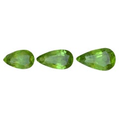 Vivid Green Natural Peridot 13.64 Ct Pear Cut Lose Edelsteine Paket für Schmuck