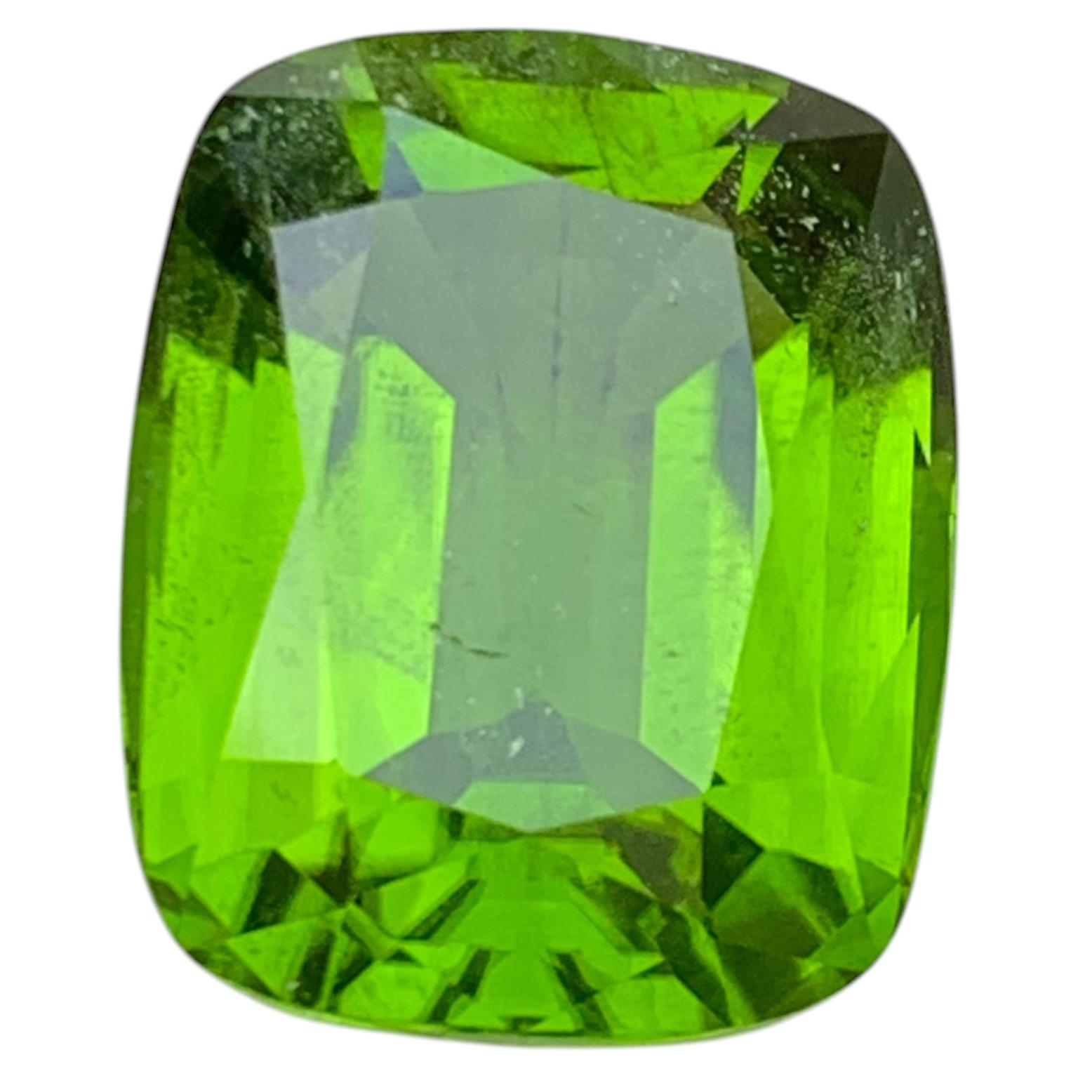Vivid Green Natural Peridot 18.58 Carat Cushion Cut Loose Gemstone for Ring