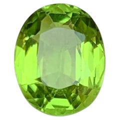 Vivid Green Natural Peridot 3.10 Carat Oval Cut Loose Gemstone for Ring —Jewelry