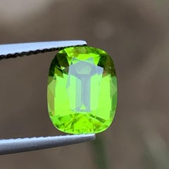Vivid Green Natural Peridot 3.77 Carat Cushion Cut Loose Gemstone for Ring
