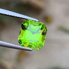 Greene & Greene Greene 3.91 Carat Cushion Cut Loose Gemstone for Ring (péridot naturel vert vif, taille coussin)