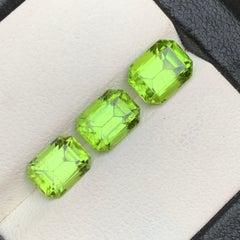 Vivid Green Natural Peridot 5.73 Carat Emerald Cut Loose Gemstones for Jewelry