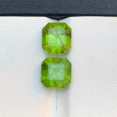Vivid Green Natural Peridot 7.26 Carat Emerald Cut Loose Gemstones for Jewelry