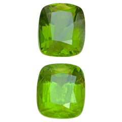 Vivid Green Natural Peridot Cushion Cut 13.42 Carats Loose Gemstones for Jewelry