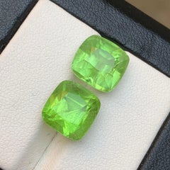 Vivid Green Natural Peridot Cushion Cut 13.82 Carat Loose Gemstones for Jewelry