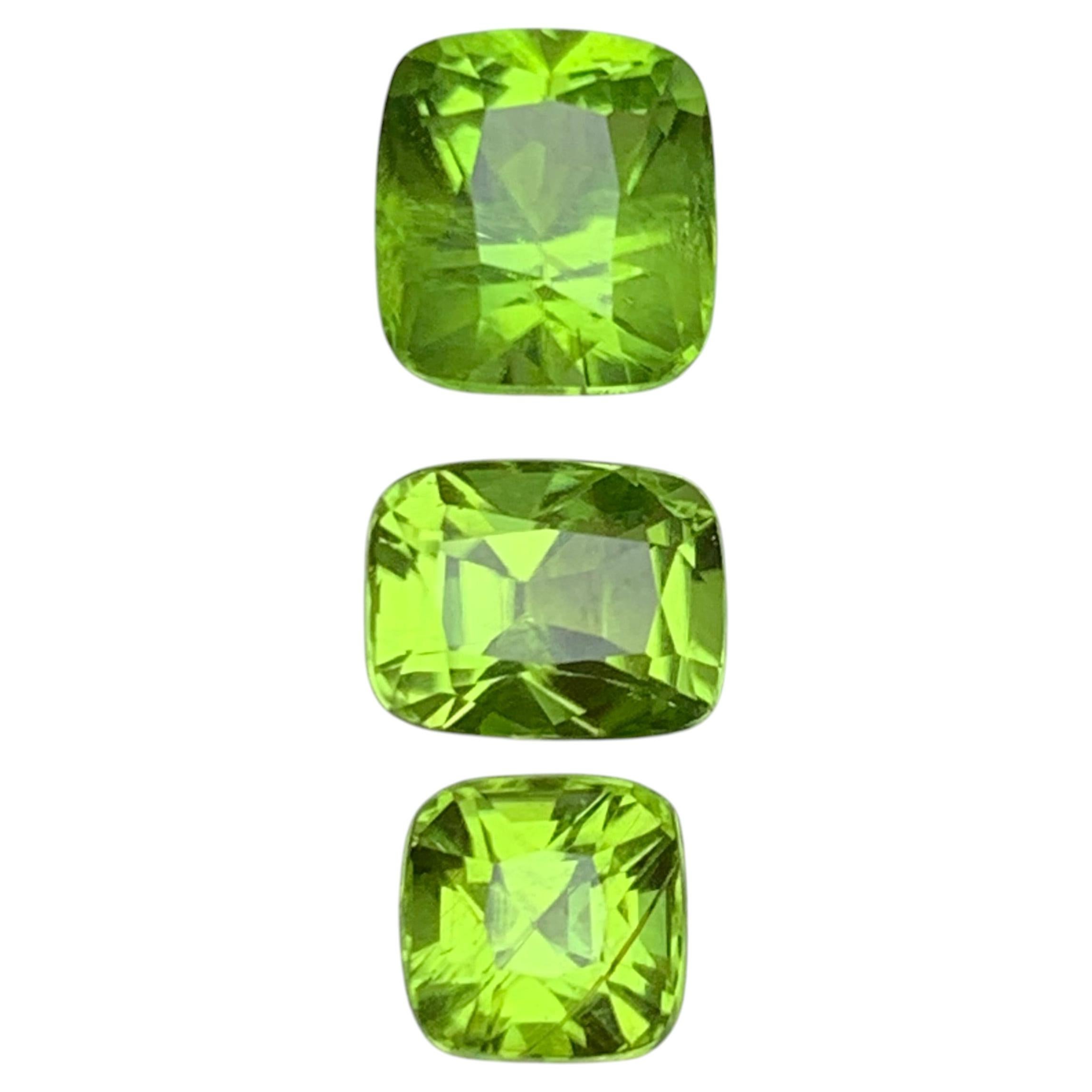 Vivid Green Natural Peridot Cushion Cut 5.14 Carat Loose Gemstones Parcel